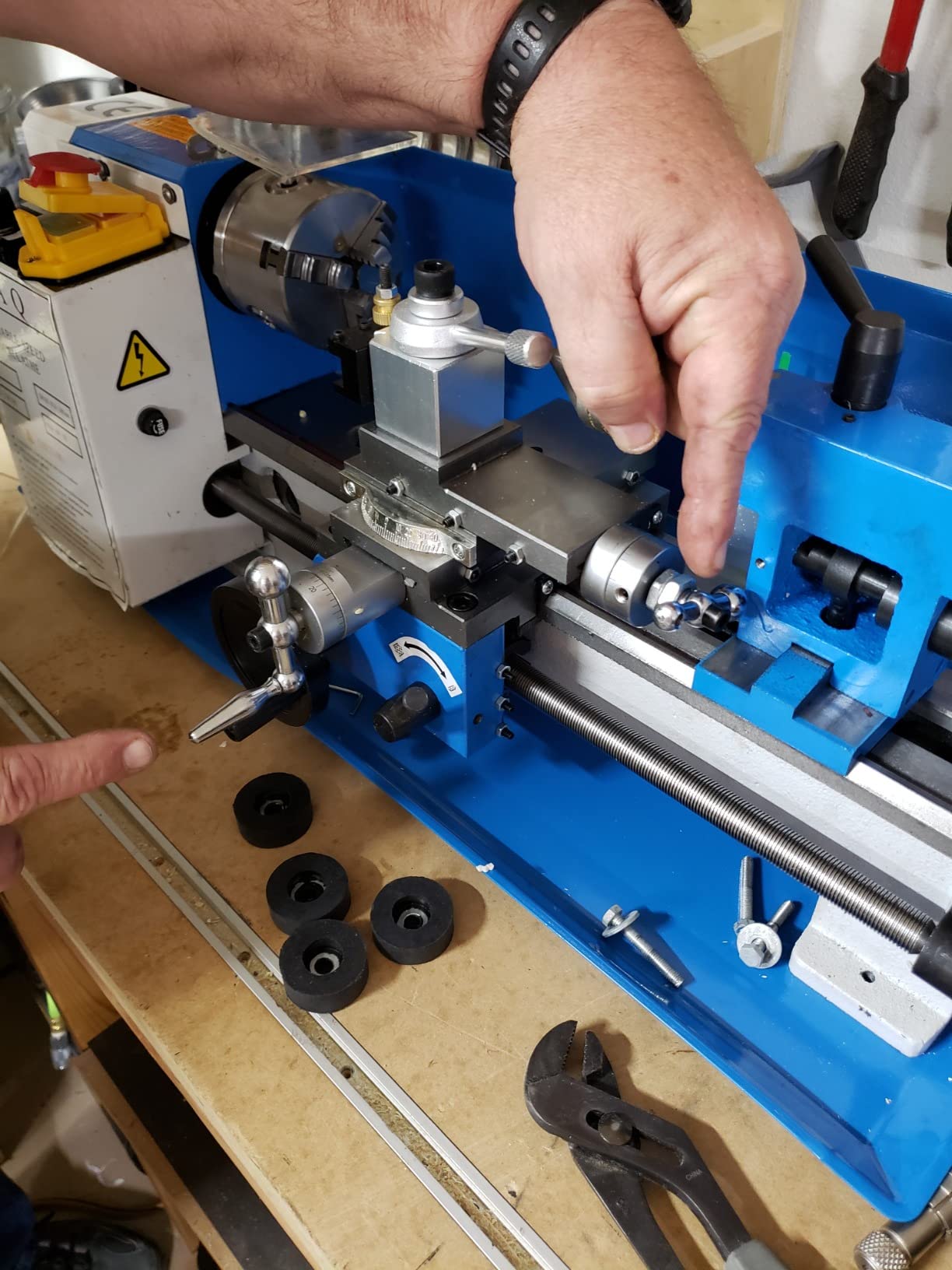 Vevor Metal Lathe 7 x 12 Inch, Precision Mini Metal Lathe 2250 RPM 550W Variable Speed, Mini Lathe Precision Bench Top Metal Working Lathe customer photo 1