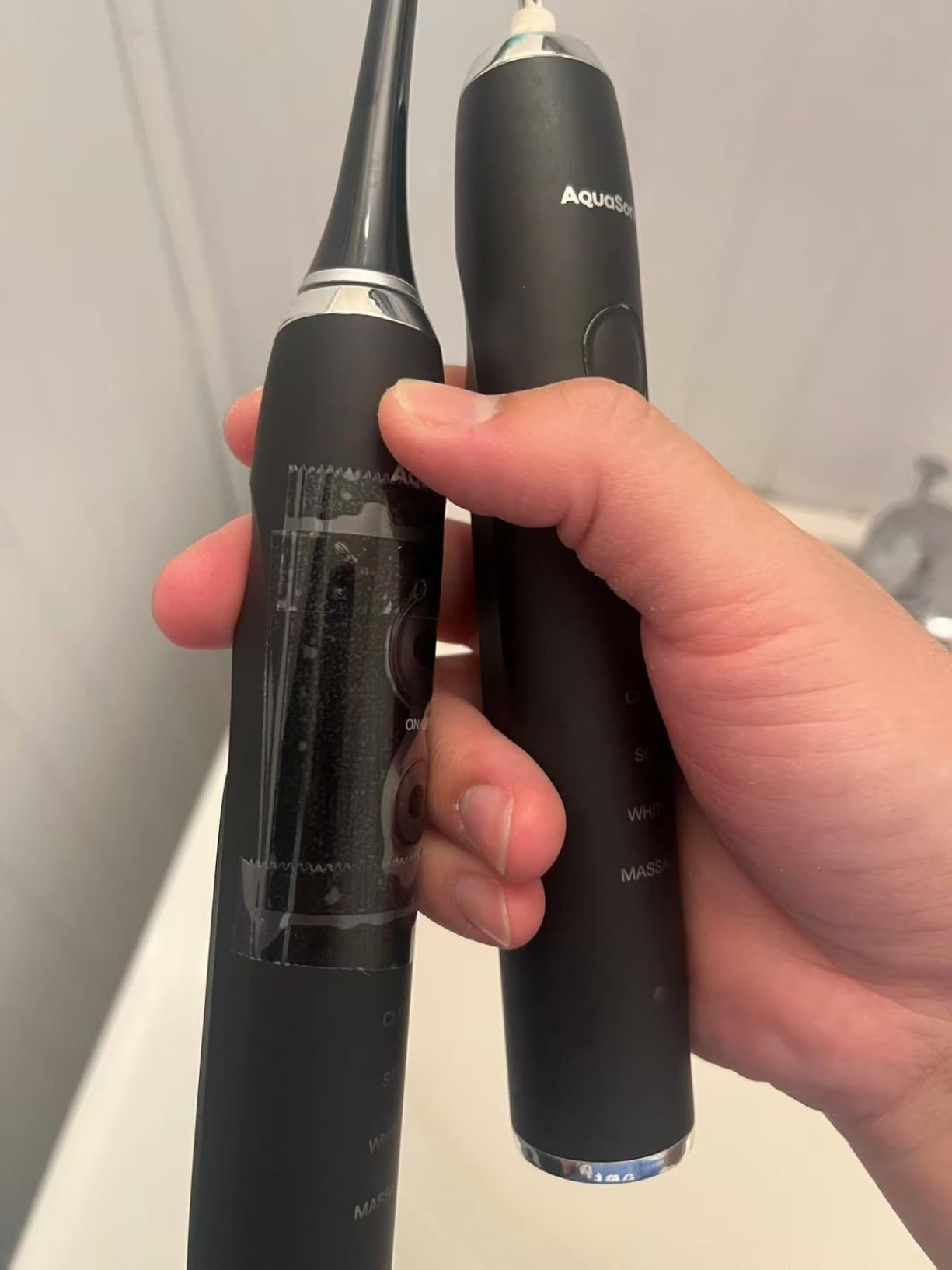 Aquasonic Black Series Ultra Whitening Toothbrush - ADA Accepted Electric Toothbrush - 8 Brush Heads & Travel Case - 40,000 VPM Electric Motor & Wireless Charging - 4 Modes w Smart Timer customer photo 1