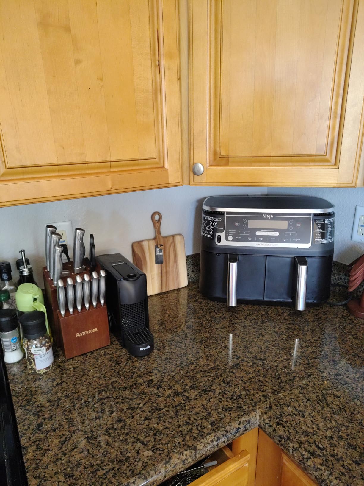 Nespresso Essenza Mini Espresso Machine by Breville, Piano Black customer photo 2