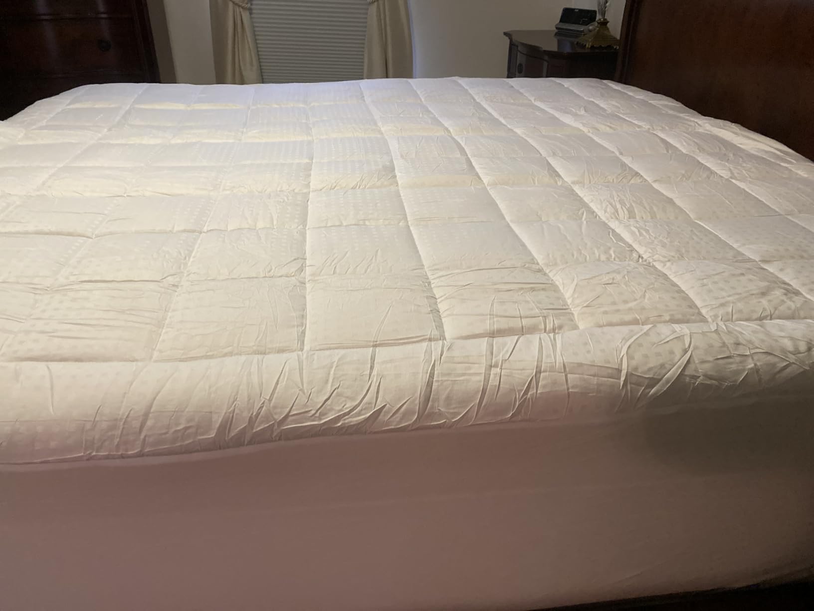 EASELAND Queen Size Mattress Pad Pillow Top Mattress Cover Quilted Fitted Mattress Protector Cotton Top Stretches up 8-21