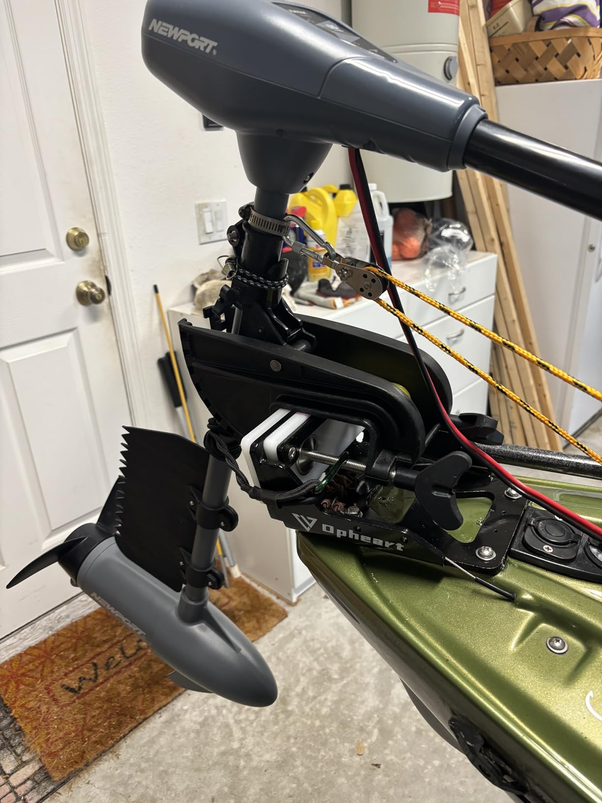 Newport Kayak Series 36lb Thrust Transom Mounted Saltwater Electric Trolling Motor w/LED Battery Indicator (24