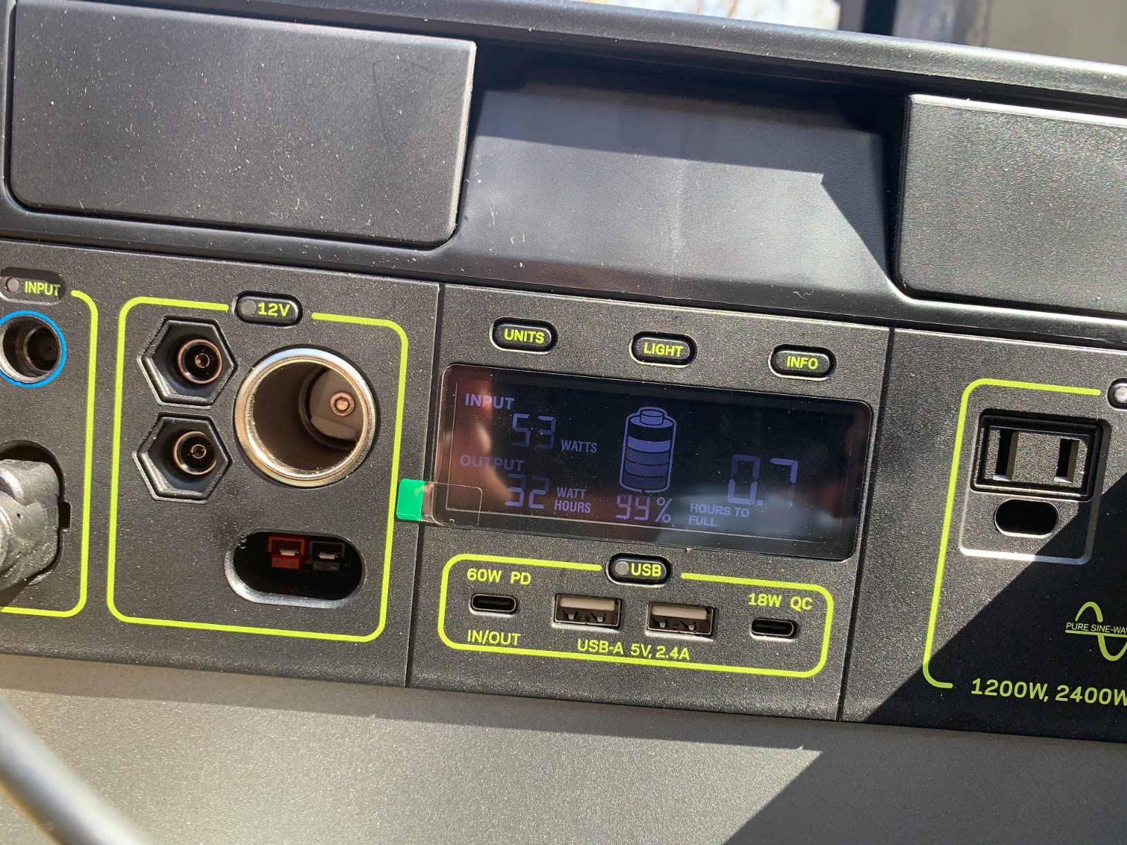 Goal Zero Boulder 200 Briefcase, 200-Watt Monocrystalline Solar Panel with Kickstand, Portable Solar Panel for Camping and Tailgating, Emergency Solar Power customer photo 2