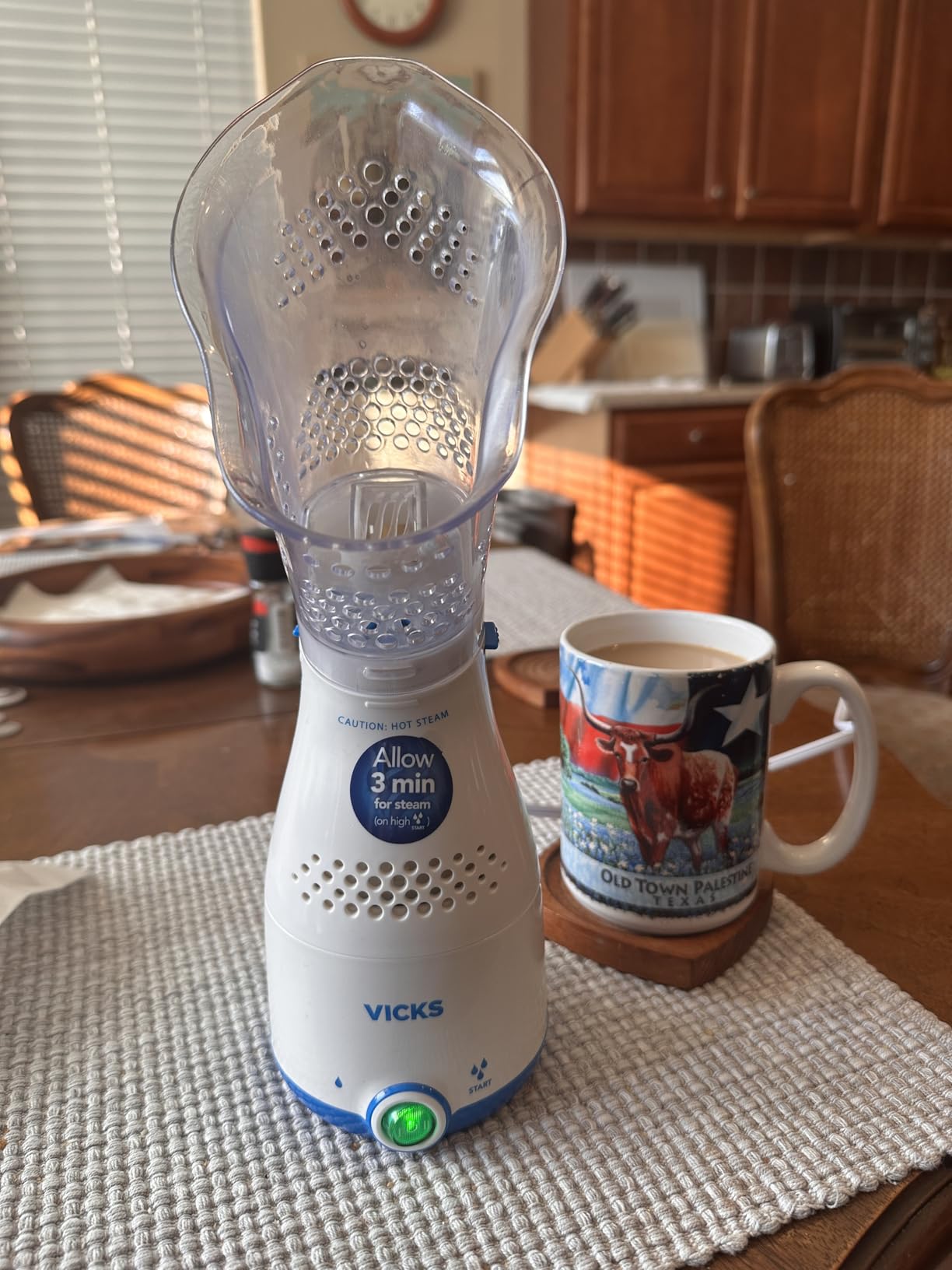 Vicks Sinus Inhaler, New & Improved Non-Medicated Steam Inhaler for Sinus Relief, Allergies, Congestion & Colds, Vocal Steamer, Soothes Nasal & Throat Passages, Works with VapoPads (1 Included) customer photo 1