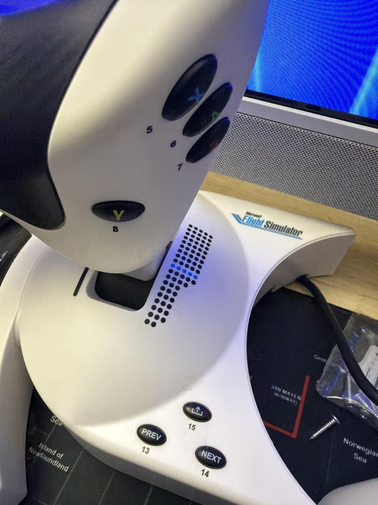 Thrustmaster T-Flight Hotas One Flight Stick Controller for PC & Xbox Series X|S, Precision Joystick with Detachable Throttle, Realistic Flight Simulator Controller customer photo 2