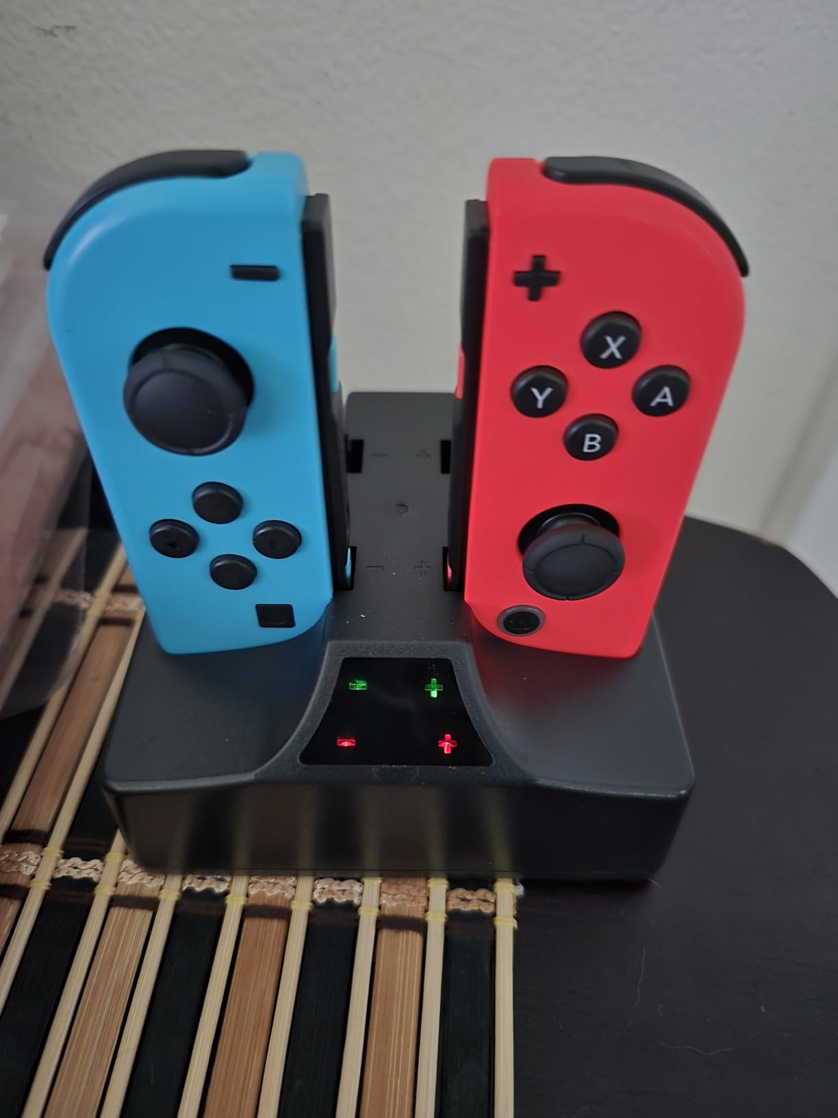 Joycon Charger for Nintendo Switch Joycon Controller, YCCSKY Charging Dock for 4 Switch Controllers customer photo 1