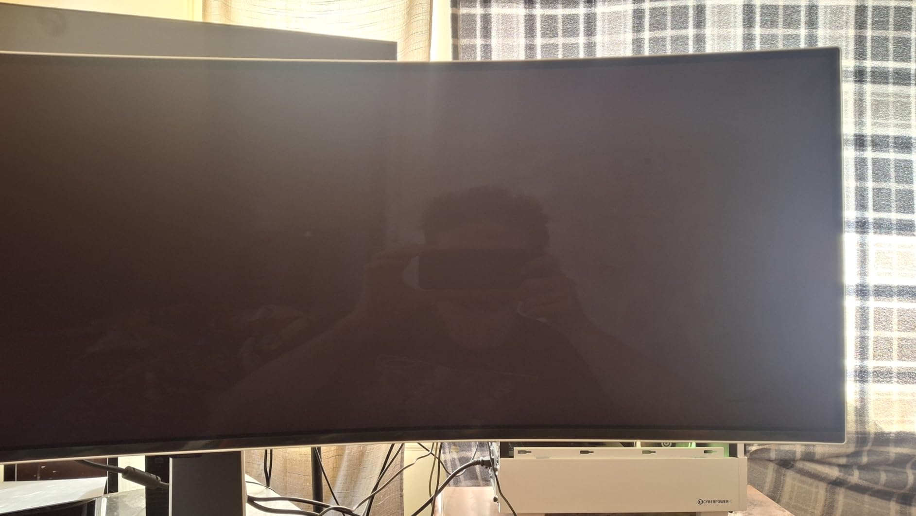 WHOOSH! Pro 16.9 fl oz Refillable TV Screen Cleaner & Microfiber Cloth - Streak-Free Cleaner for Flat Screens, OLED, LCD, Smart TV, Monitors - Non-Toxic, Odorless - Electronics Cleaning Kit customer photo 1