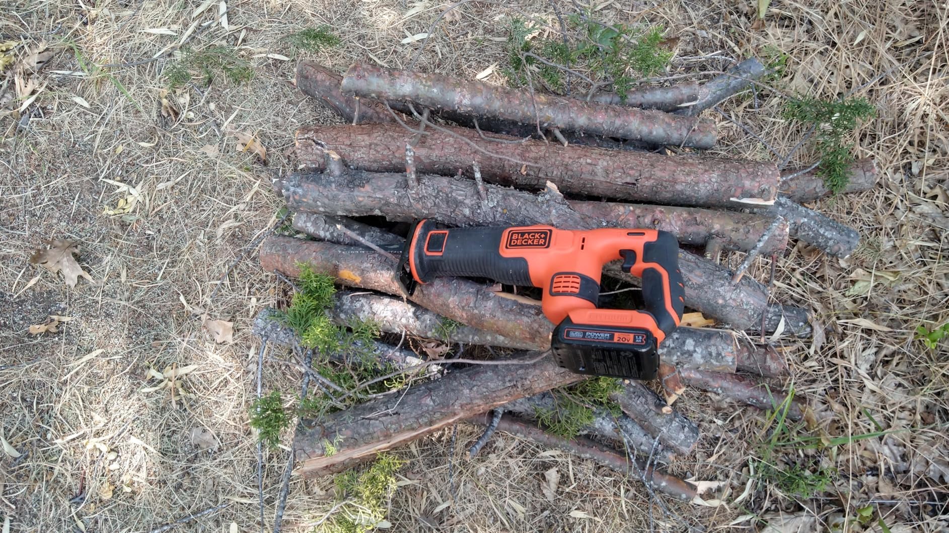 BLACK+DECKER 20V MAX* Cordless Reciprocating Saw Kit (BDCR20C) customer photo 1