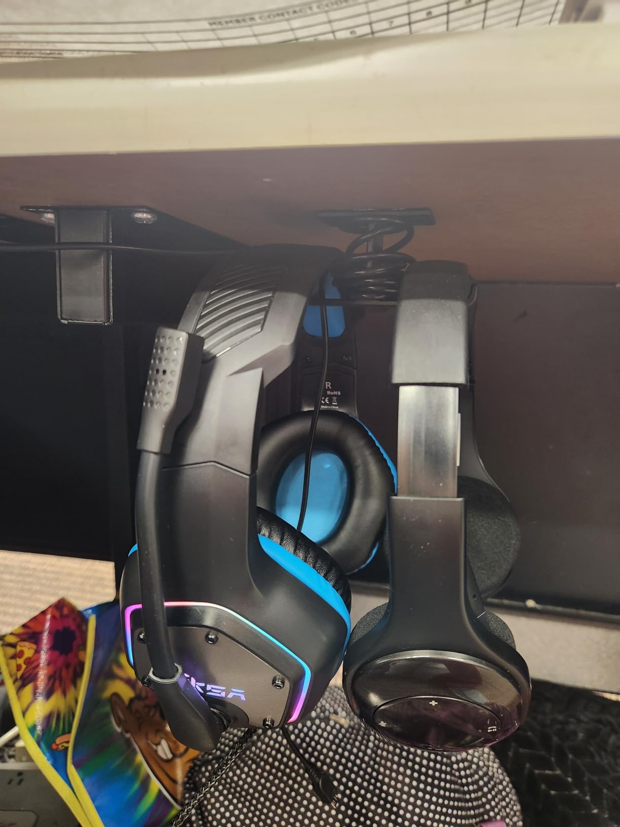 All Aluminum Headset & Headphone Stand Hanger Under Desk Headphone Holder Hook with Strong Adhesive & Screws, Desk Accessories for PC Gaming Headset Holder Mount, Office Table Shelf Storage,Bag Hooks customer photo 2