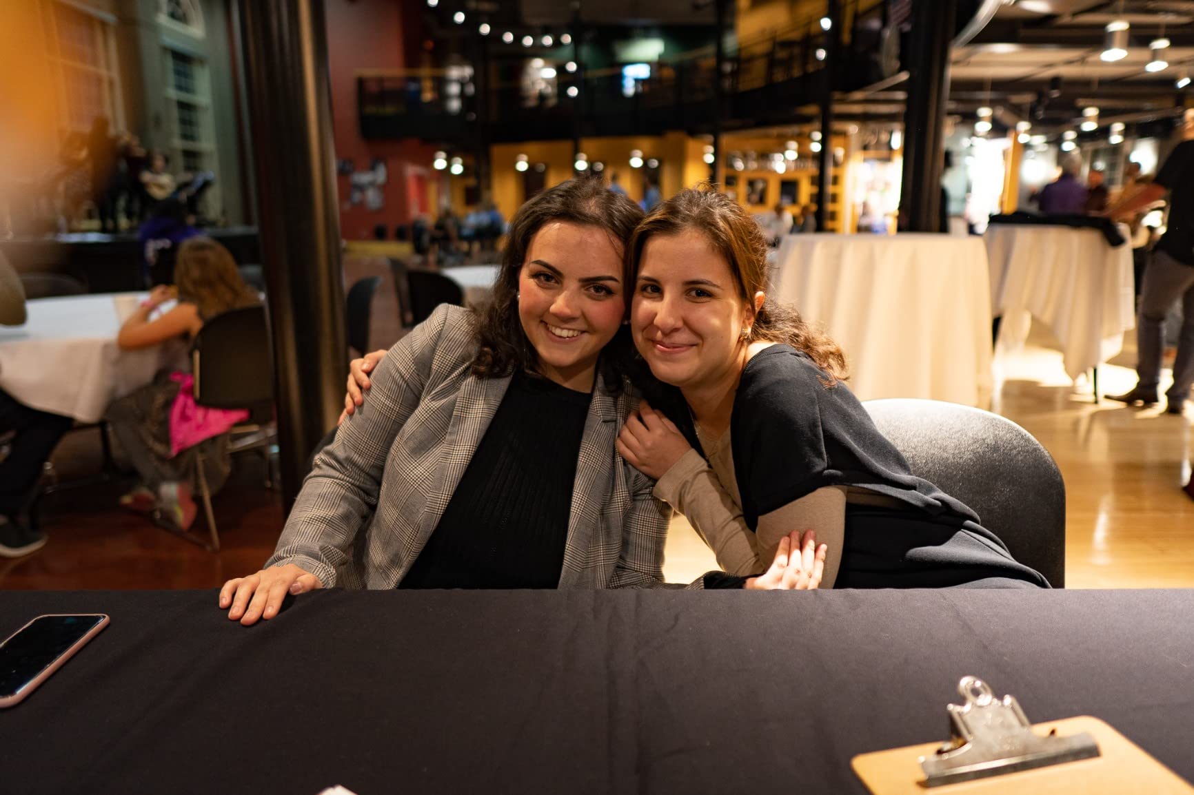 Sigma 16mm f/1.4 DC DN Contemporary Lens for Sony E (402965) Black customer photo 2