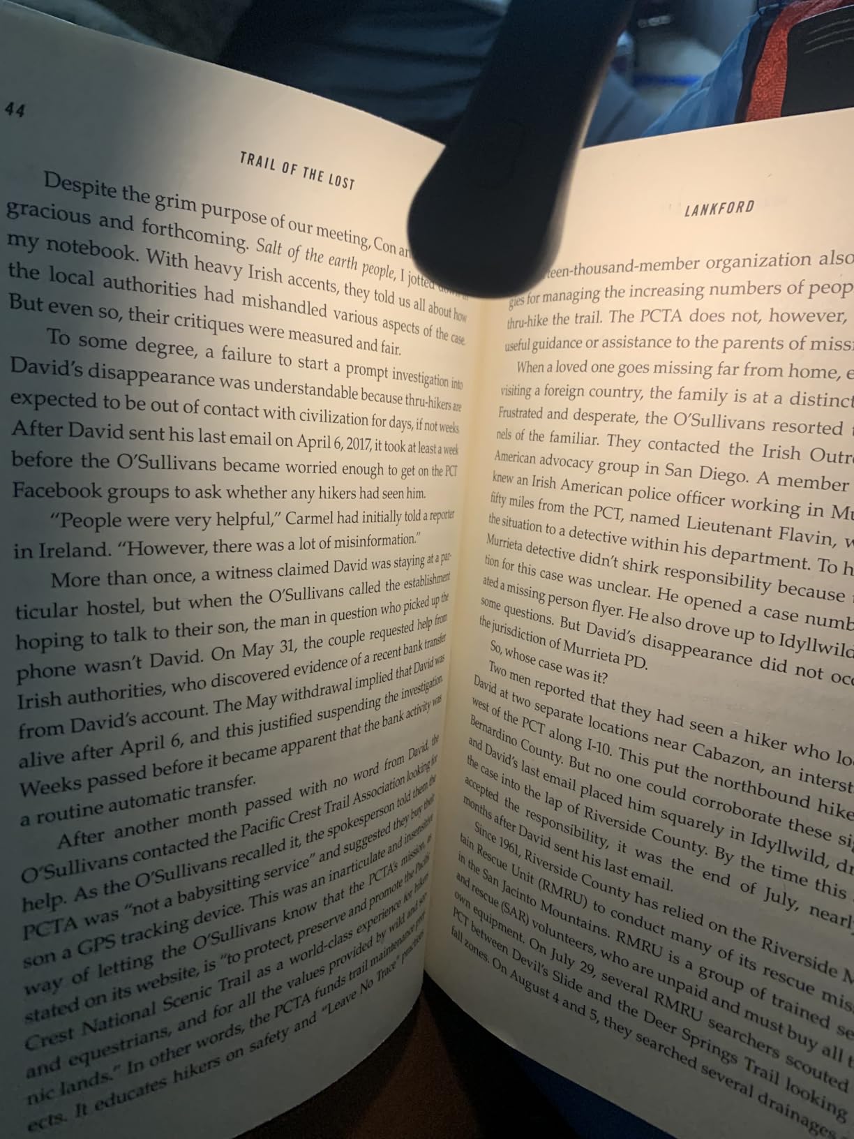 Vekkia 3000K Warm LED Rechargeable Book Light, Easy for Eyes, Clip on Reading Lights for Reading in Bed, Car & Travel, Lightweight Slim 2.1 oz. Perfect for Readers (Elegant White) customer photo 2