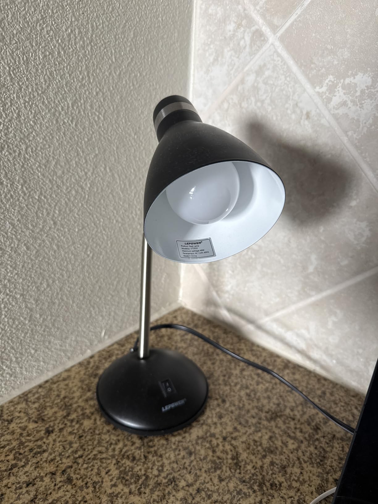 LEPOWER Metal Desk Lamp, Eye-Caring Table Lamp, Study Lamps with Flexible Goose Neck for Bedroom, Home Office (Matte Black) customer photo 1
