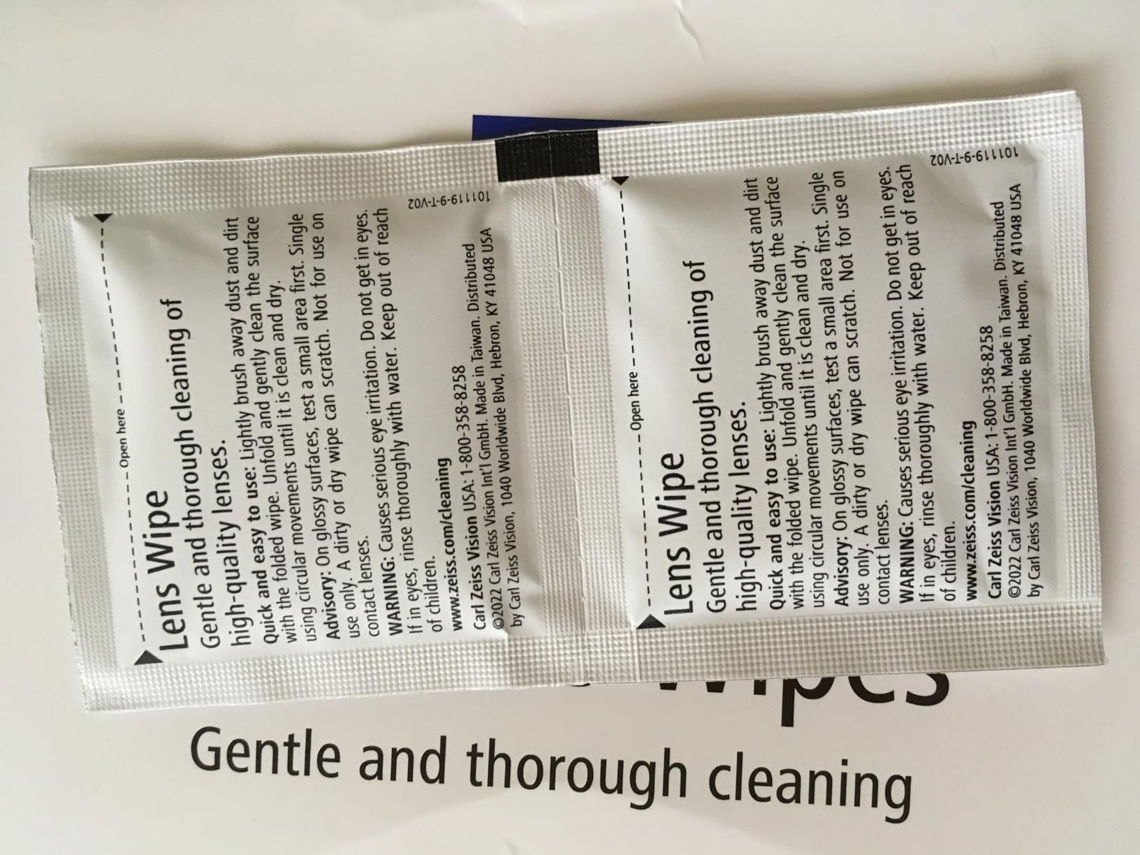 ZEISS Pre-Moistened Lens Cleaning Wipes, 80 Count customer photo 2