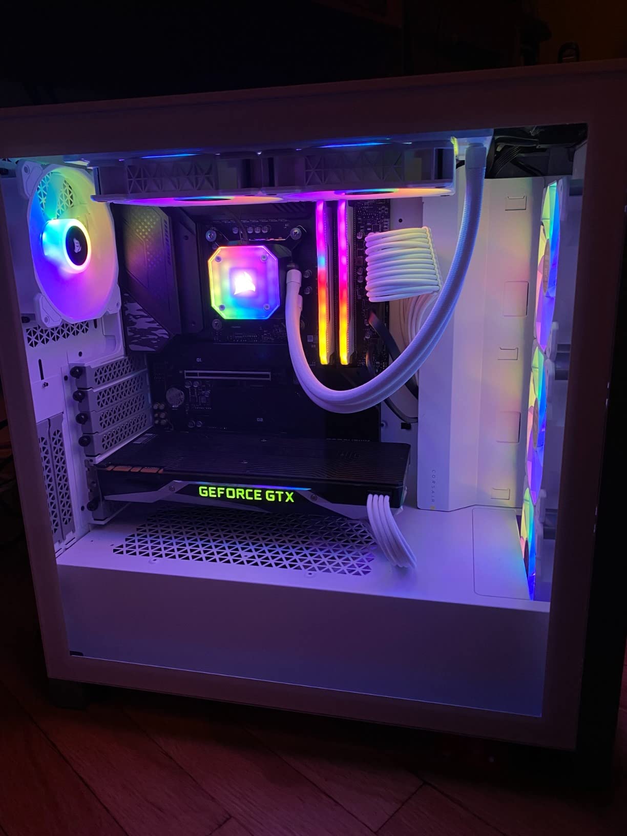 CableMod C-Series Pro ModMesh Sleeved Cable Kit for Corsair Type 4 RM Black Label/RMi/RMX (White) customer photo 1