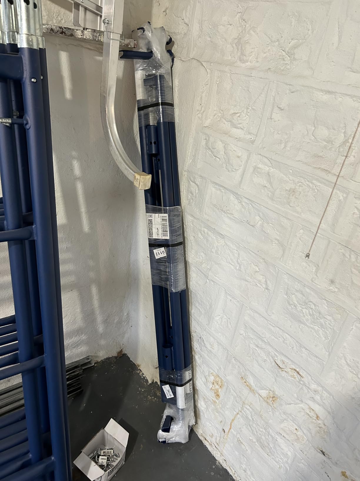 Metaltech 5ft.W x 7ft.D Scaffold Guardrail System - Model Number M-MG507K customer photo 1