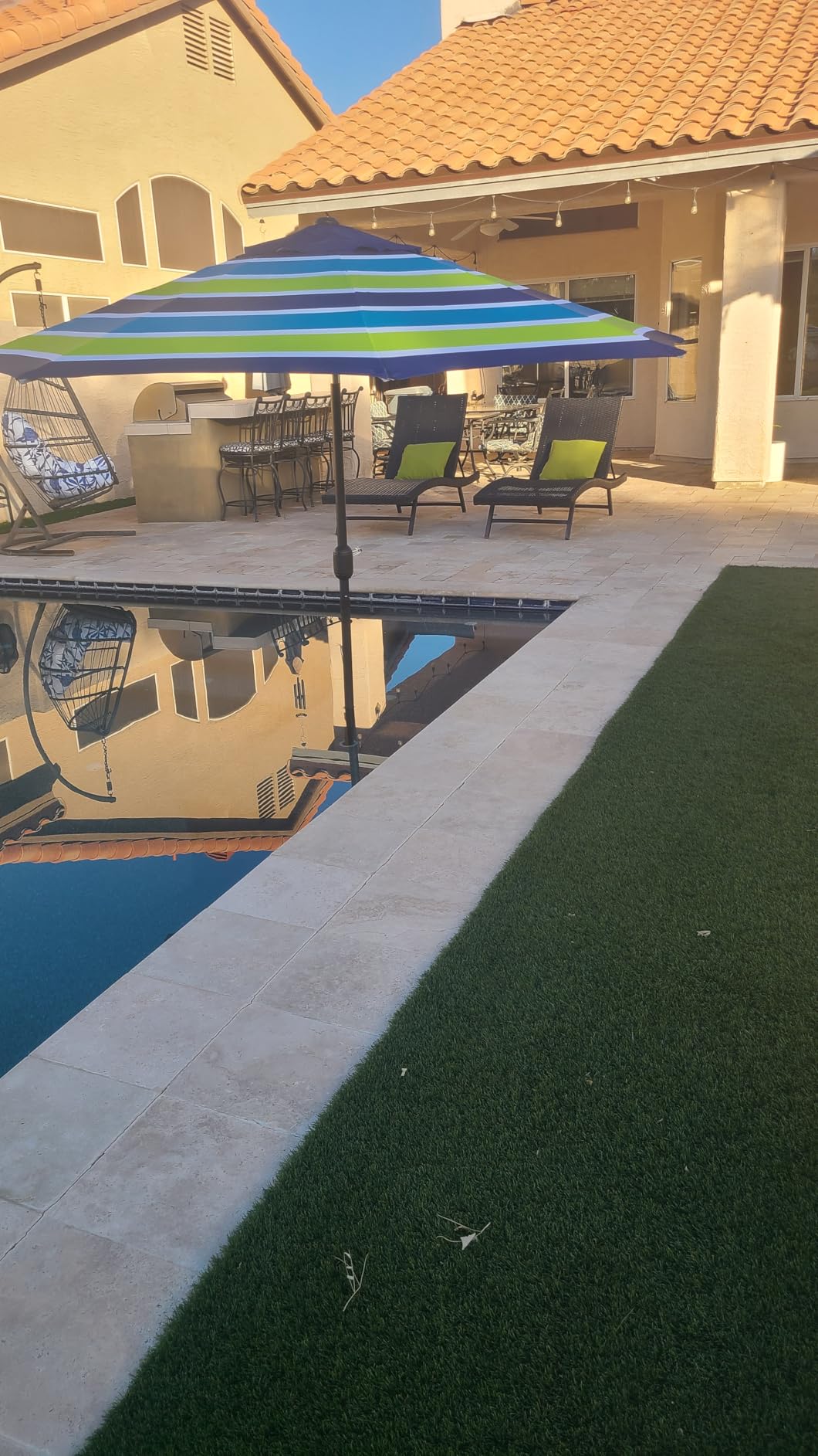 Blissun 9' Outdoor Patio Umbrella, Outdoor Table Umbrella, Yard Umbrella, Market Umbrella with 8 Sturdy Ribs, Push Button Tilt and Crank customer photo 2