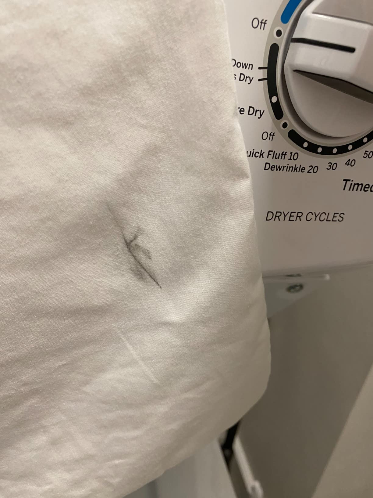 GE Unitized Spacemaker 3.8 Cu. Ft. Washer and 5.9 Cu. Ft. Electric Dryer Laundry Center, 27-Inch, White - GUD24ESSMWW customer photo 1