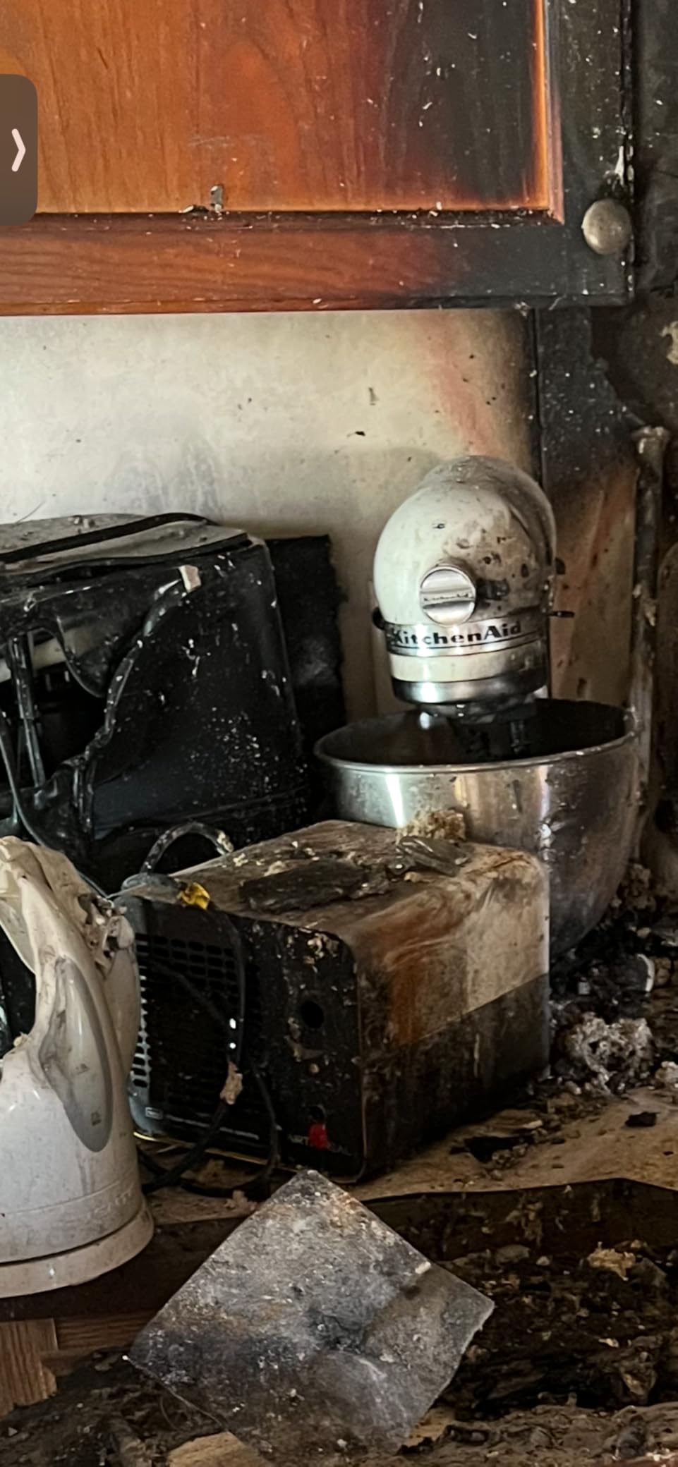 Airthereal MA10K-PRO Ozone Generator - High Capacity O3 Machine for Areas of 3500+ Square Feet, Home Ionizer Odor Remover, Yellow customer photo 1