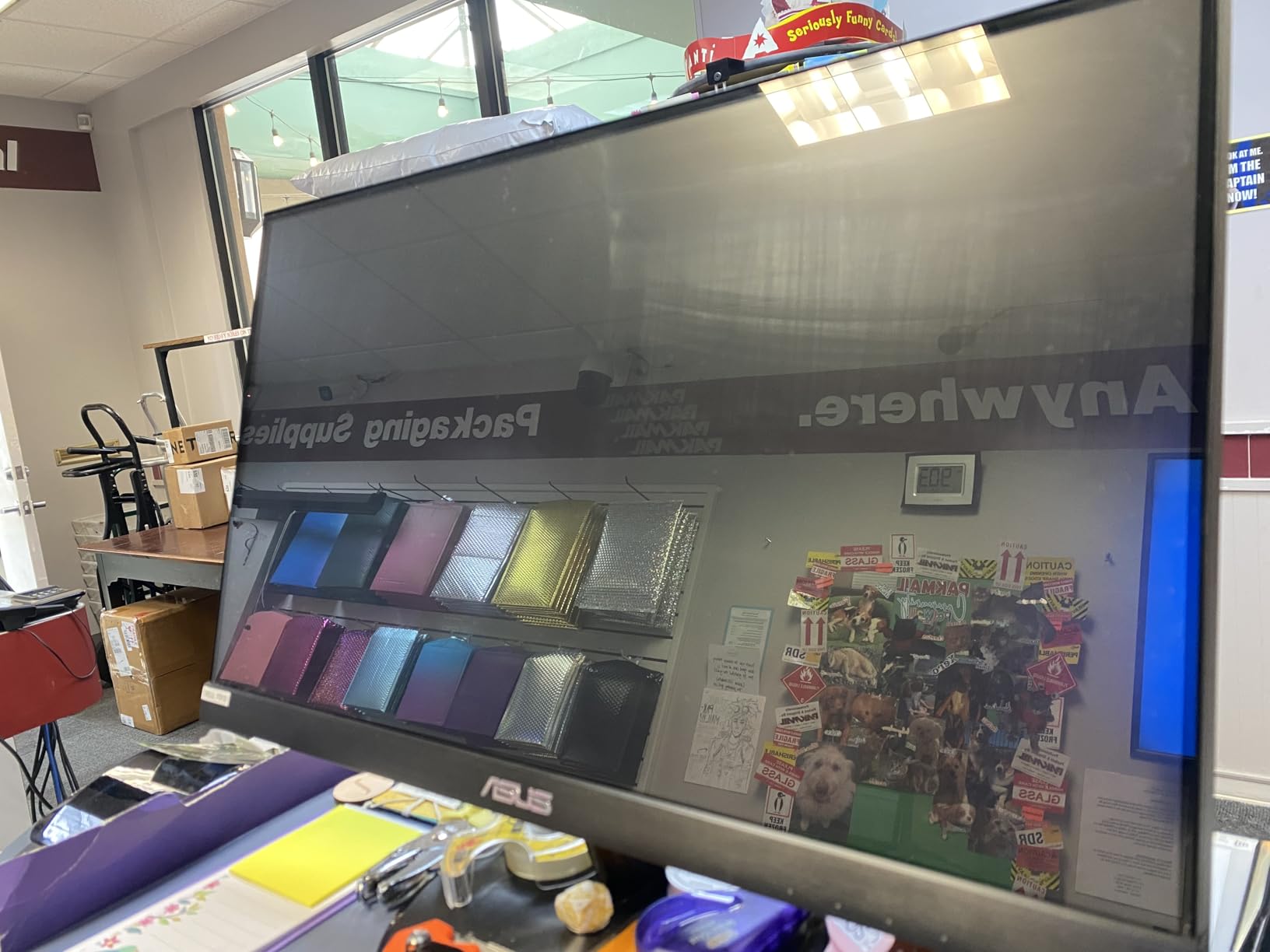 Weiman Electronic Screen Cleaner Wipes - 4 Pack Clean Your Laptop, Computer, TV, and All Electronic Equipment - Electronic Wipes - 30 Count customer photo 2