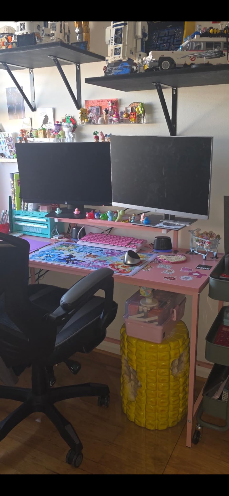 Amazon Basics Stereo 2.0 Speakers for PC or Laptop with Volume Control, 3.5mm Aux Input, USB-Powered, 1 Pair, Black customer photo 2