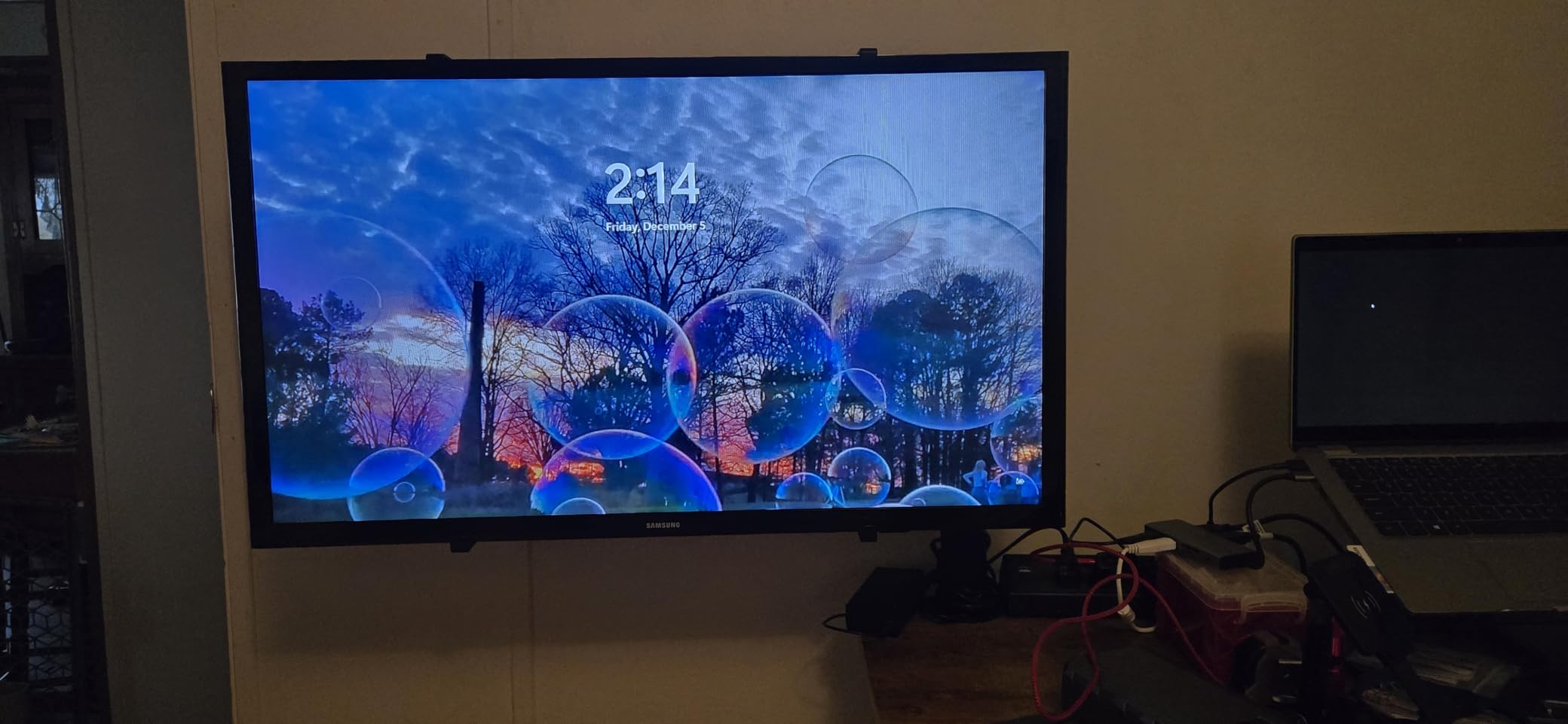 Amazon Basics Single Computer Monitor Stand with Cable Management, Height Adjustable VESA Desk Arm Mount, Fully Adjustable Tilt and Rotation, Steel, Black, Fits 13-30