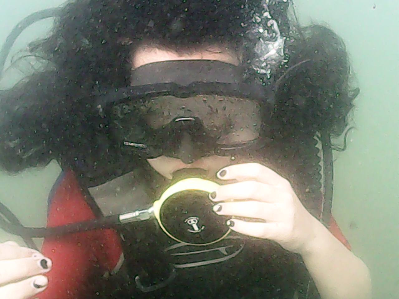 VEMONT Action Camera, 1080P 12MP Sports Camera Full HD 2.0 Inch Action Cam customer photo 1