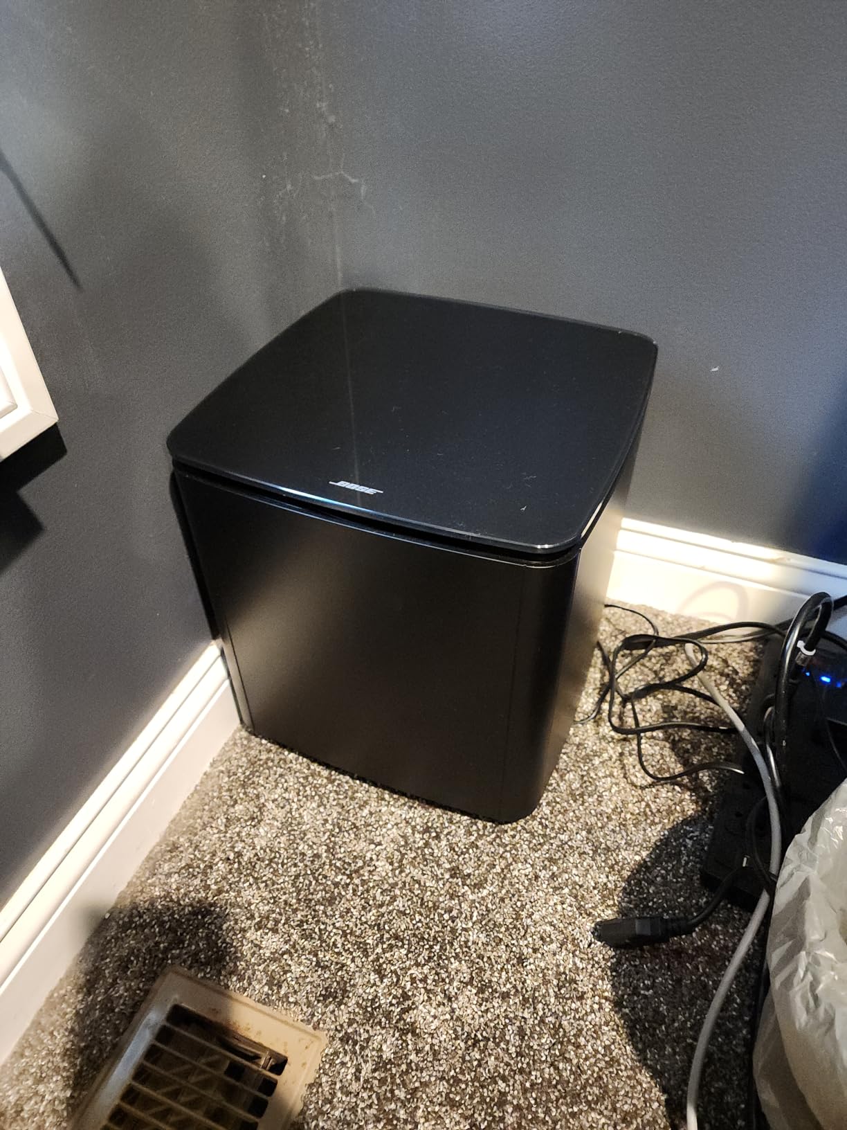 Bass Module 700 - Black- Wireless, Compact Subwoofer customer photo 1