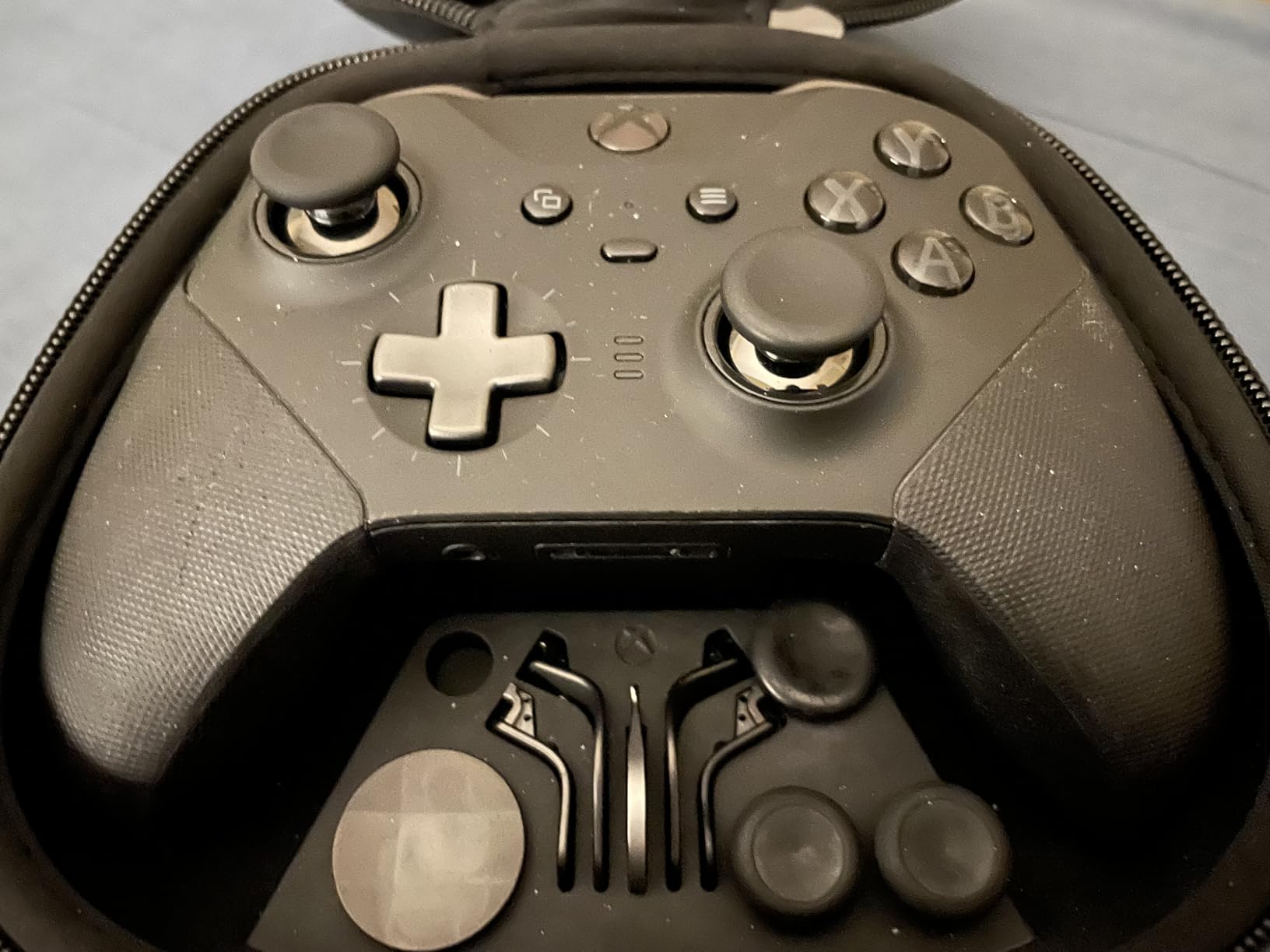 Non-Flammable Electronic Contact Cleaner Aerosol Spray- Safely Cleans Joycons, Computers, PCB and More - Removes dust, Dirt and contaminants on Contacts - Quick Dry|8oz/225g | customer photo 1