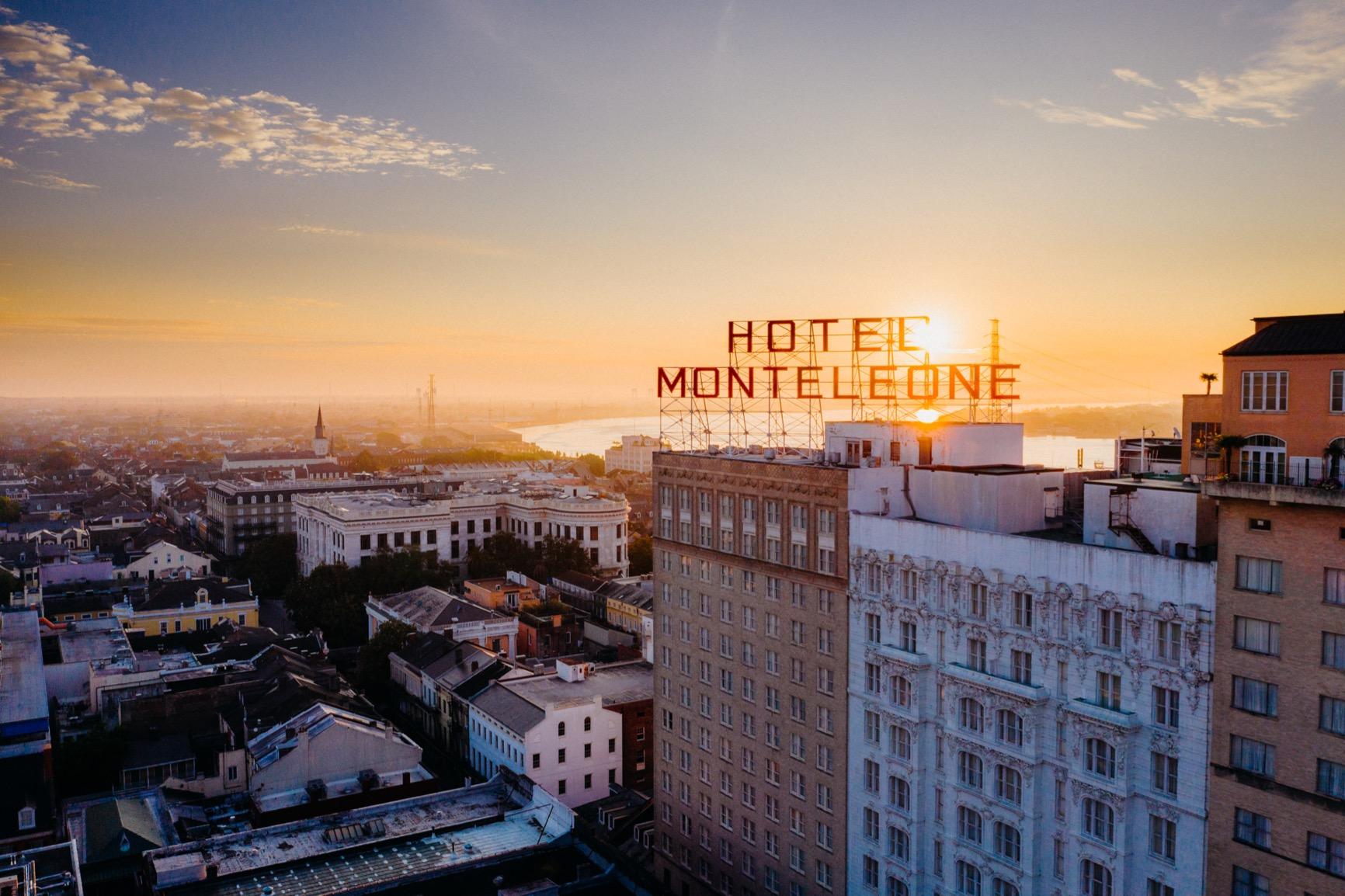 DJI Mavic 2 Zoom - Drone Quadcopter UAV with Optical Zoom Camera 3-Axis Gimbal 4K Video 12MP 1/2.3