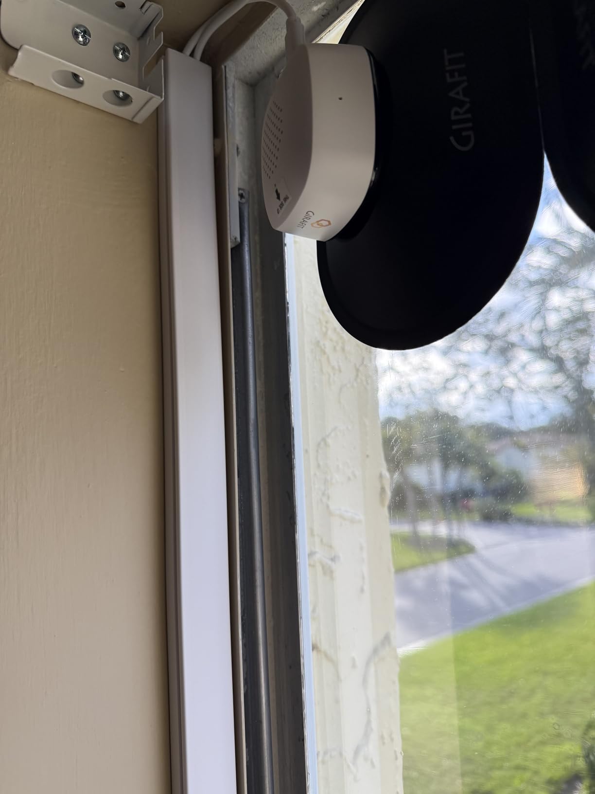 Delamu Cord Hider, 157in Wire Covers for Cords on Wall, Premium Cable Hider Cord Covers for Wires, Cable Management Wire Hiders for TV, Cable Raceway Kit, W0.95 H0.55in, White customer photo 1