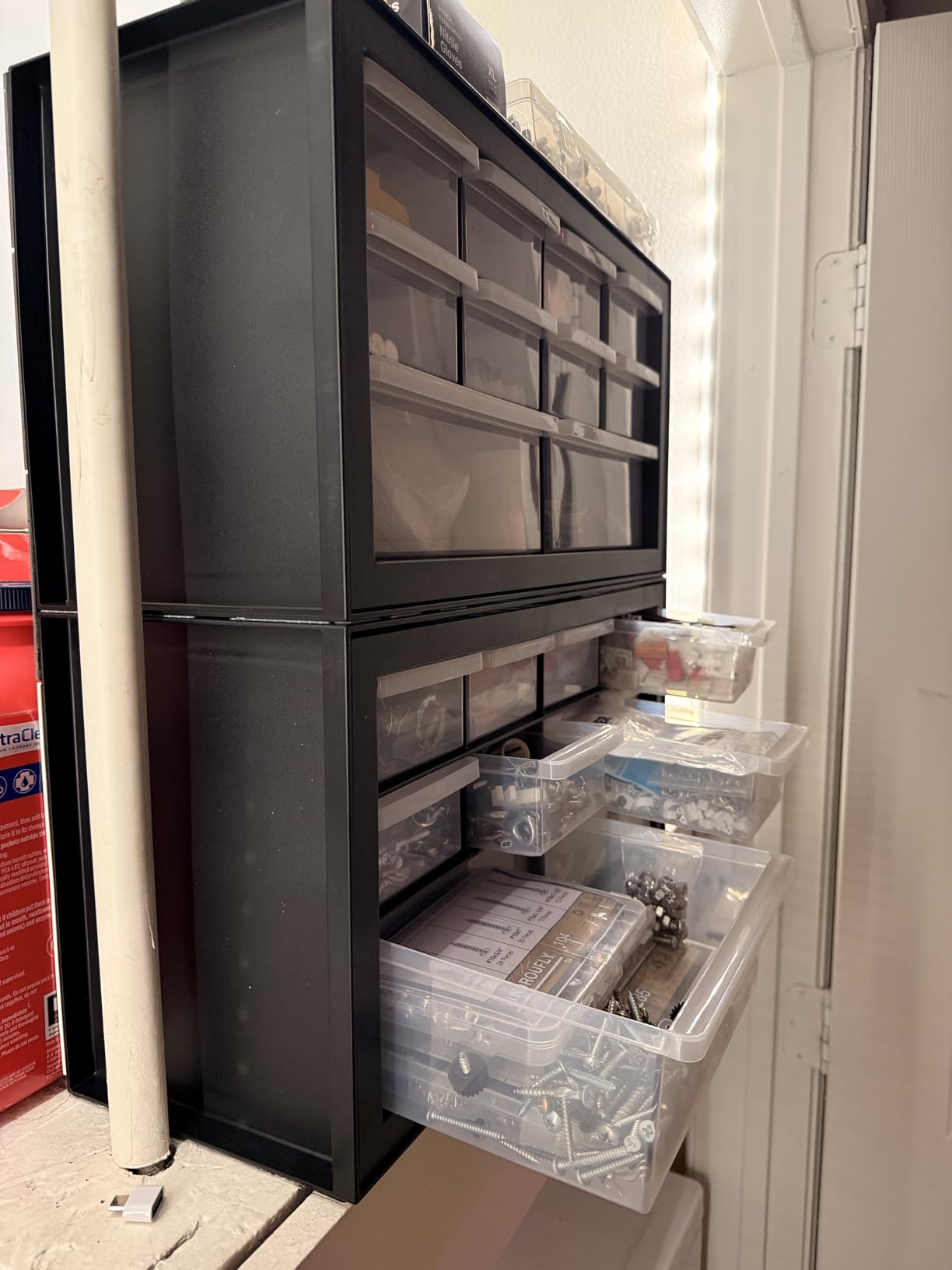 IRIS USA Screw Tool Organizer Small Parts Cabinet Chest, 44-Drawer Hardware Electronics Nuts Bolts Storage Drawers Organization Toolbox Garage Craft Business Teacher Beads Scrapbook Art Hobby - White customer photo 1