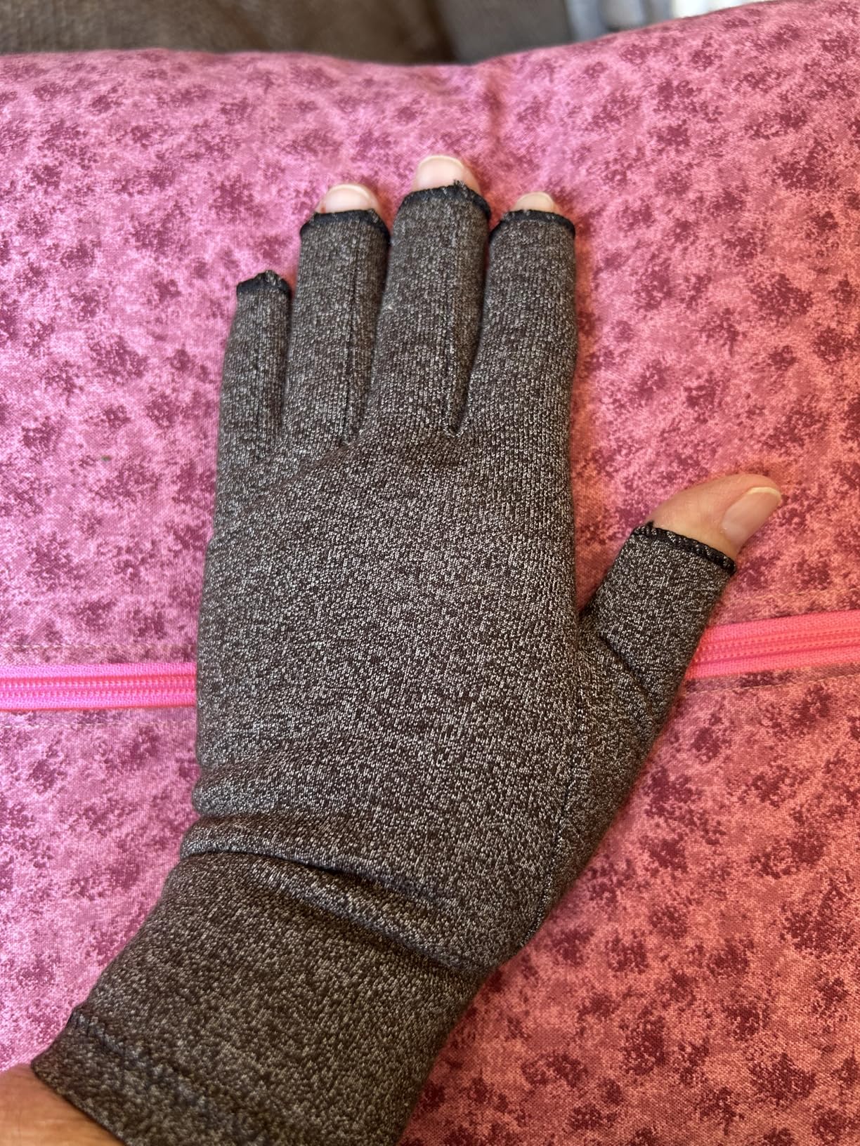 Vive Arthritis Gloves - Men, Women Rheumatoid Compression Hand Glove for Osteoarthritis- Arthritic Joint Pain Relief - Carpal Tunnel Wrist Support - Open Finger, Fingerless Thumb for Computer Typing customer photo 2