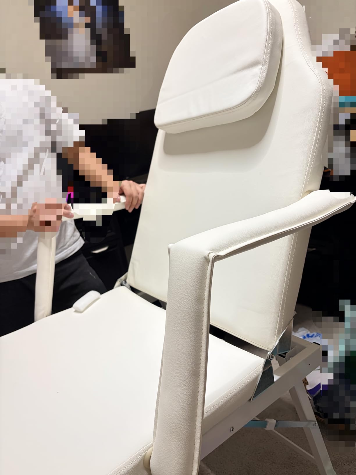 Giantex Portable Massage Bed Tattoo Chair, 73 Inch Adjustable Facial Table for Salon Beauty Spa w/Carrying Bag, Folding Spa Chair Esthetician & Lash Bed, White customer photo 1