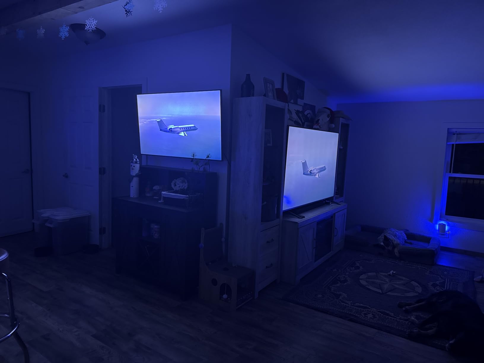 OREI UltraHD 4K @ 60 Hz 1 X 4 HDMI Splitter 1 in 4 Out 4 Port 4: 8-Bit - HDMI 2.0, HDCP 2.0, 18 Gbps, EDID, Duplicate / Mirror 4K Screens - UHDS-104 customer photo 1