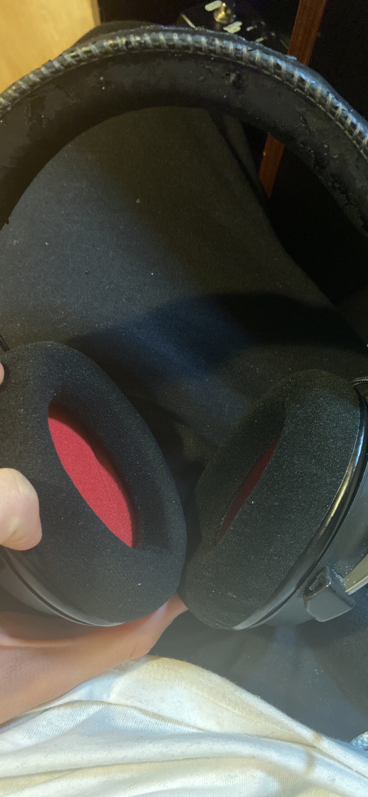 Geekria Comfort Velour Replacement Ear Pads Compatible with HyperX Cloud III/II/Flight/Flights/Stinger/Alpha/AlphaS Headphones, Ear Cushions (Black Red) customer photo 1