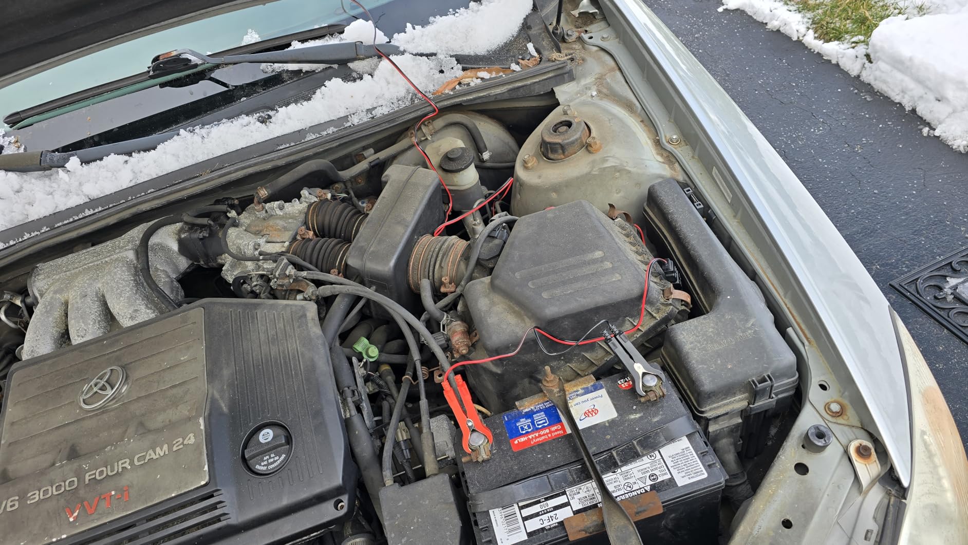 POWOXI Upgraded 7.5W-Solar-Battery-Trickle-Charger-Maintainer-12V Portable Waterproof Solar Panel Trickle Charging Kit for Car, Automotive, Motorcycle, Boat, Marine, RV,Trailer, Snowmobile, etc. customer photo 1