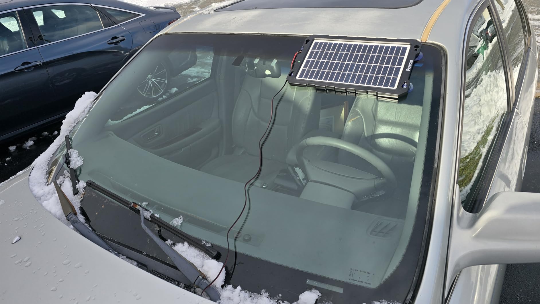 POWOXI Upgraded 7.5W-Solar-Battery-Trickle-Charger-Maintainer-12V Portable Waterproof Solar Panel Trickle Charging Kit for Car, Automotive, Motorcycle, Boat, Marine, RV,Trailer, Snowmobile, etc. customer photo 2