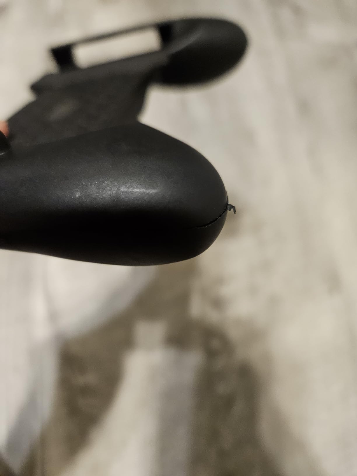 Newseego for Mobile Game Controllers, Finger Triggers for Mobile Phone, Sensitive Shoot Controller Joysticks Gamepad for Rules of Survival/PUBG (3 in 1 Portable Gamepad + 1 Pair Finger Triggers + Phone Joysticks Replacement Set) customer photo 2