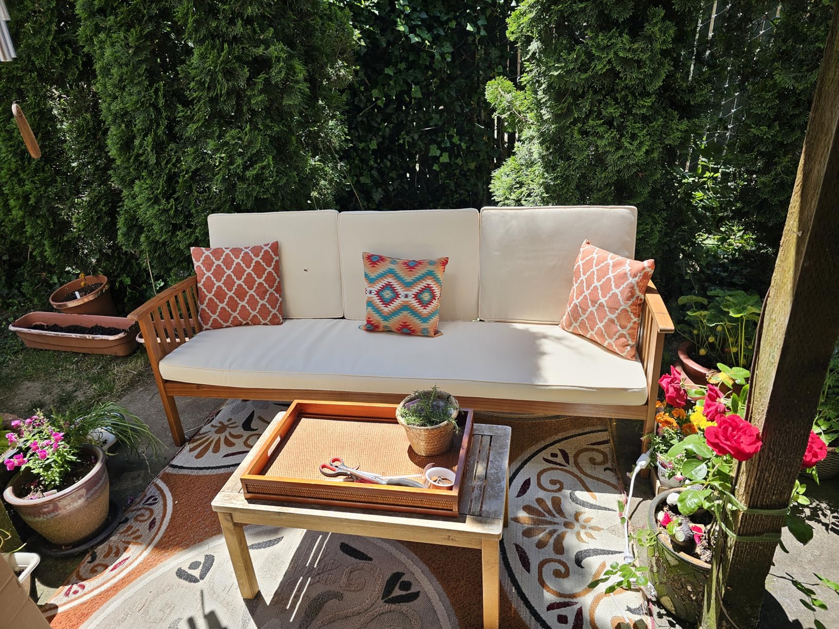 Christopher Knight Home Breenda Outdoor Acacia Wood Sofa with Cushions, Teak Finish, Cream customer photo 1