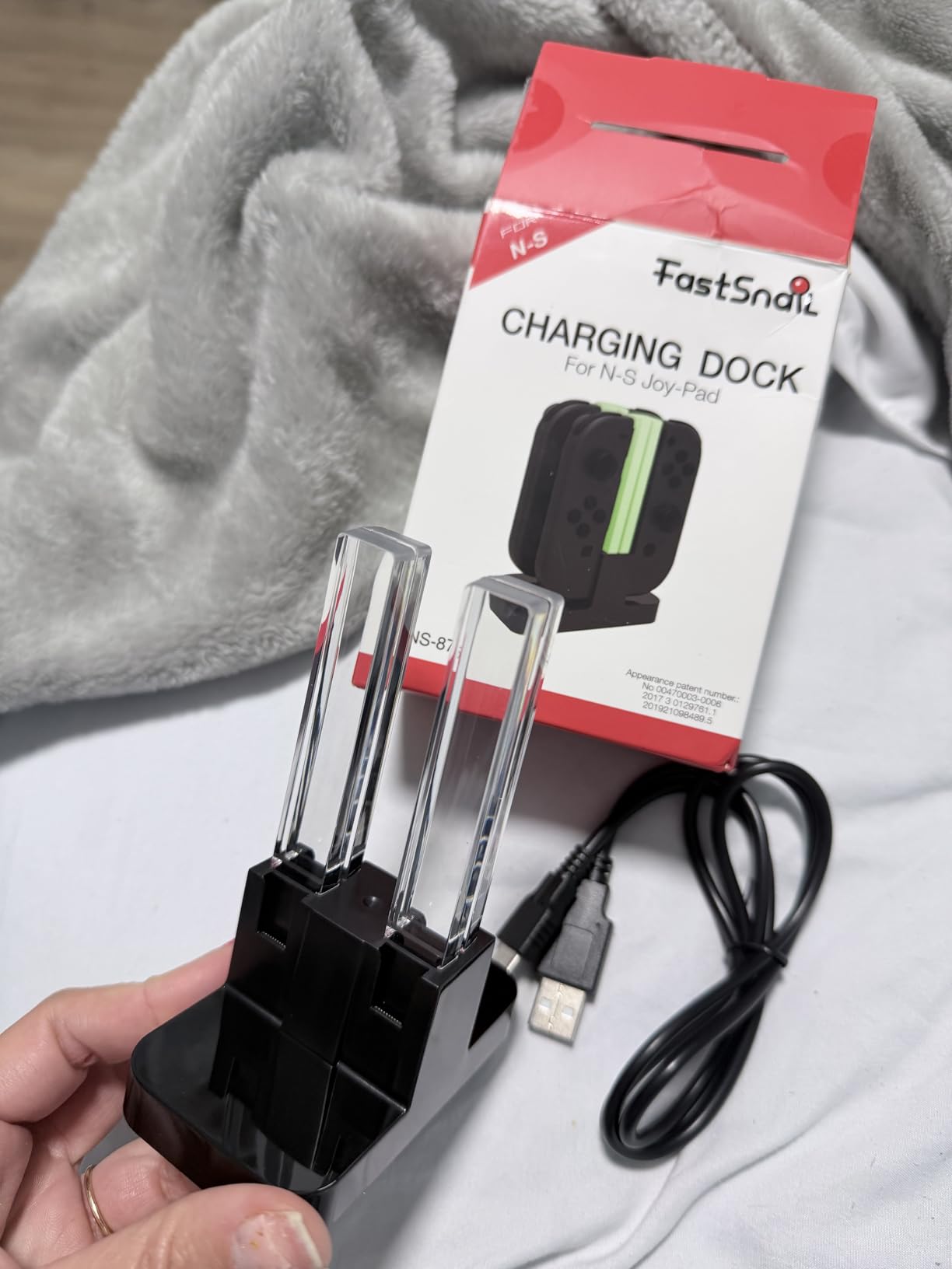 FastSnail Charging Dock Compatible with Nintendo Switch for Joy Con & OLED Model Controller with Lamppost LED Indication customer photo 1