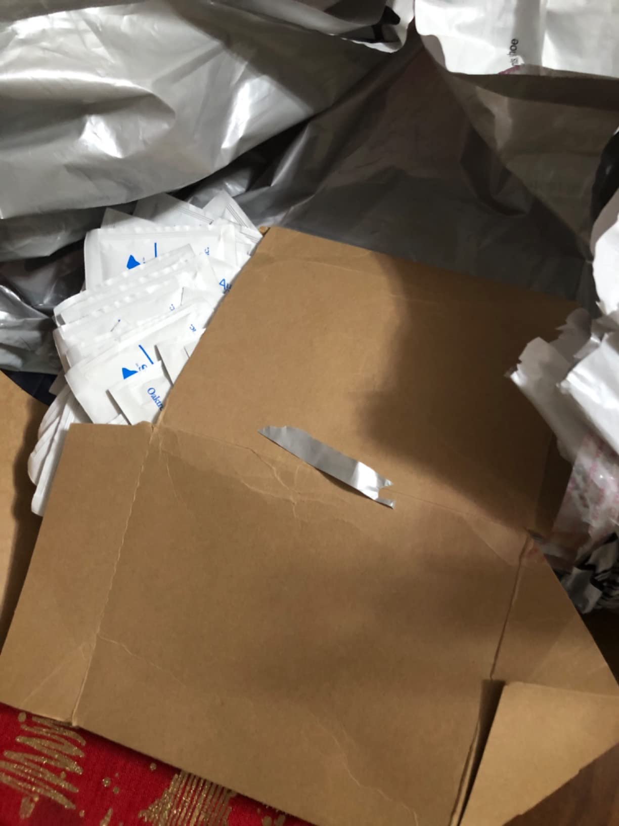 Audio Wipes | 100 Individually Wrapped Cleaning Wipes | Alcohol-Free, Fast-Drying, Safe for Xbox/PlayStation Controllers, Headphones, Earbuds, Monitors & More - Ideal for Gamers! customer photo 2