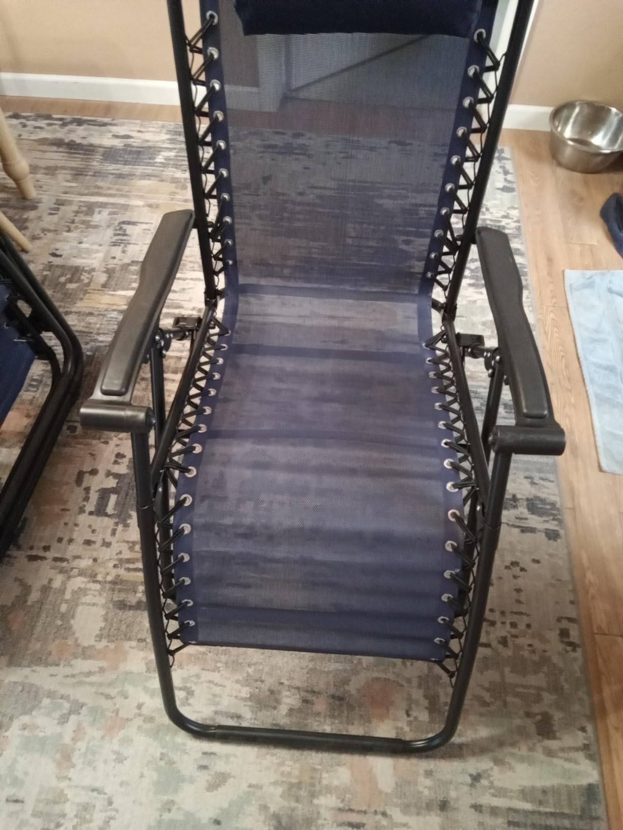 Homall Zero Gravity Chair Patio Folding Lawn Outdoor Lounge Gravity Camp Reclining Lounge Chair with Cup Holder Pillows for Poolside Backyard and Beach Set of 2 (Blue) customer photo 2