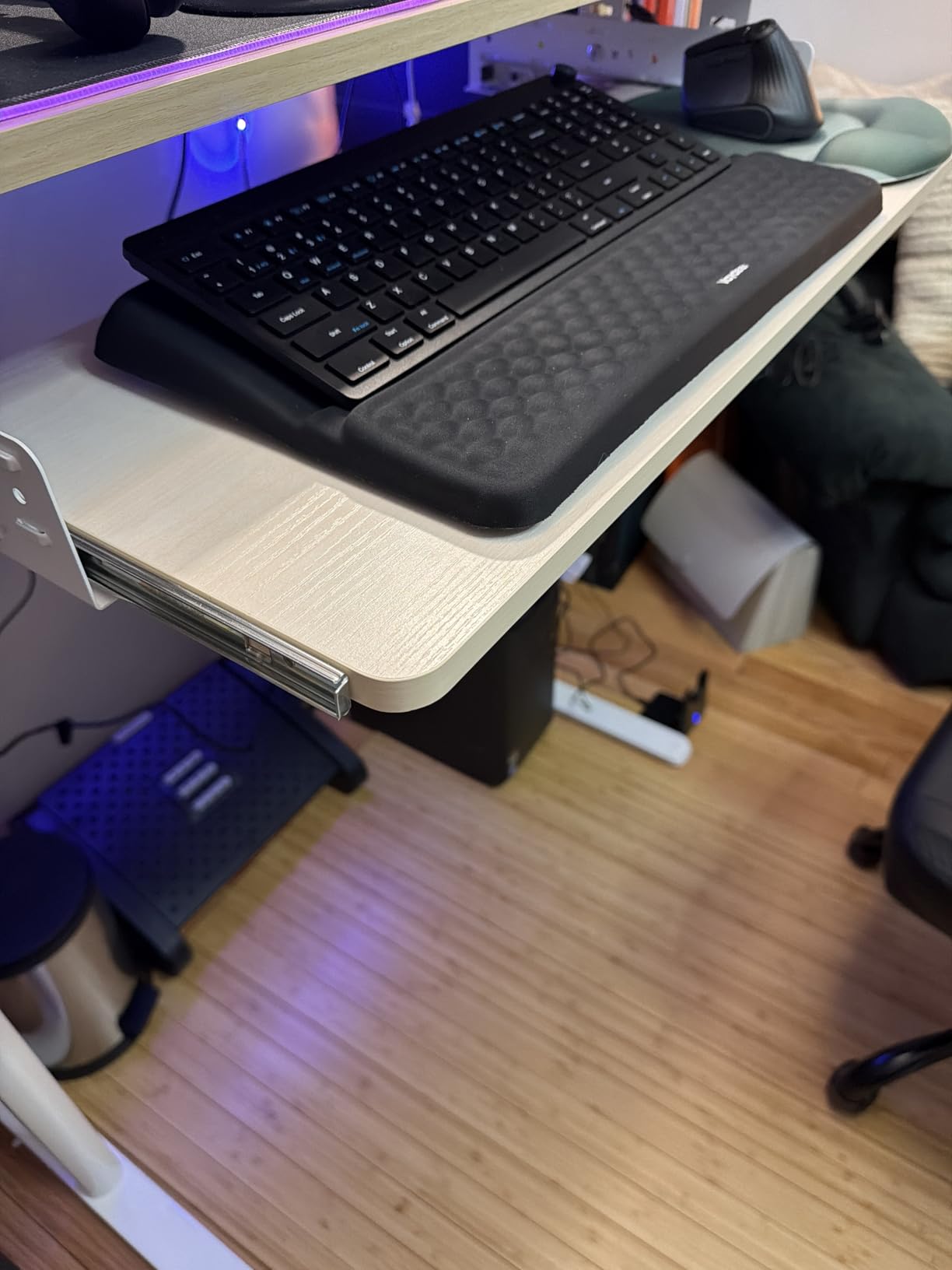 EUREKA ERGONOMIC Height Adjustable Mouse & Keyboard Tray Under Desk, 28x10'' Large Slide Out Swivel Tilt Computer Keyboard Drawer with Pad for Gaming Home Office, Dual Mount customer photo 1