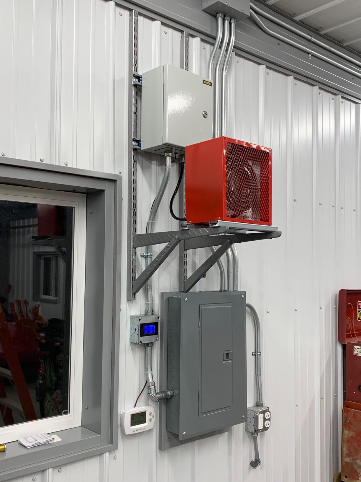 Comfort Zone CZ290 NEMA 6-30P 4,800-Watt Fan-Forced Industrial Heater, Integrated Thermostat Control, Heavy Gauge Steel, Carry Handle with Rubber Feet and Overheat Protection, Red customer photo 2