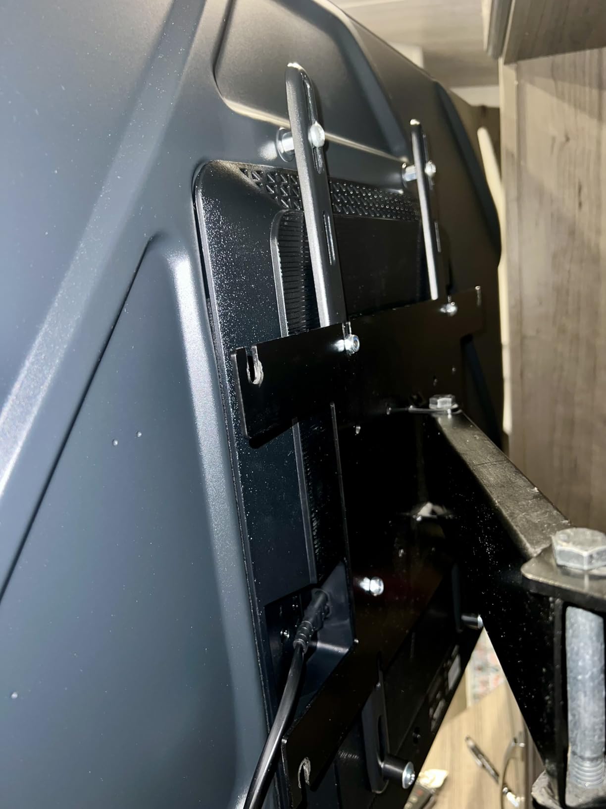 VIVO Steel VESA Extension Mount Adapter Brackets for Screens 32 to 55 inch LCD LED TV, Conversion Plate Kit for VESA up to 400x400mm (MOUNT-AD400B) customer photo 2