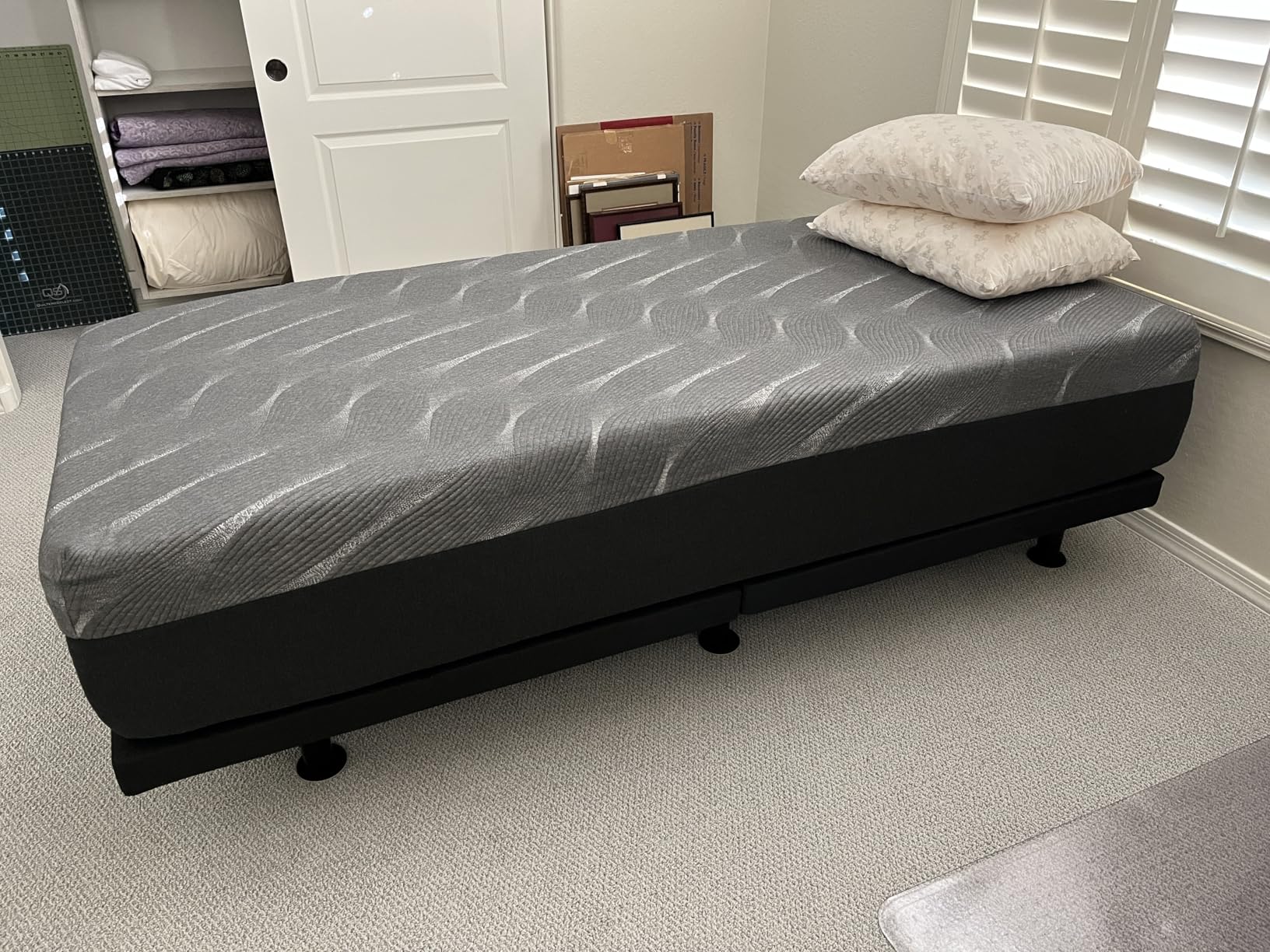 Classic Adjustable Bed Base, Head and Foot Lift, Massage, Under-Bed Lights, USB, Gel Memory, Zero Gravity Smart Frame - Split King + 14 inch Hybrid Spring Matt customer photo 2