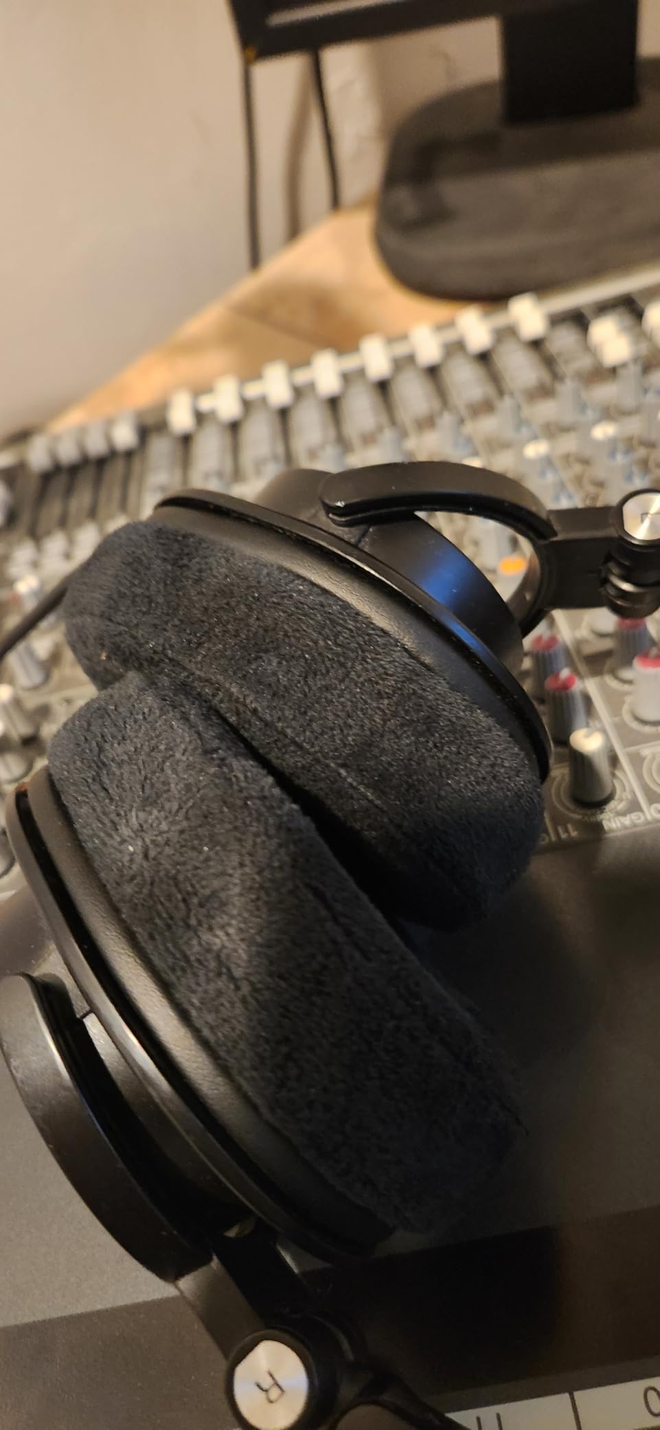 Replacement Ear Pads Compatible with ATH-M50x M50 M40, Arctis 7 Arctis Pro, ATH-WS1100iS, HD280 Pro, SRH 440, MDR-7506 V6 Headphone Memory Foam Earpads (Black Velvet) customer photo 1