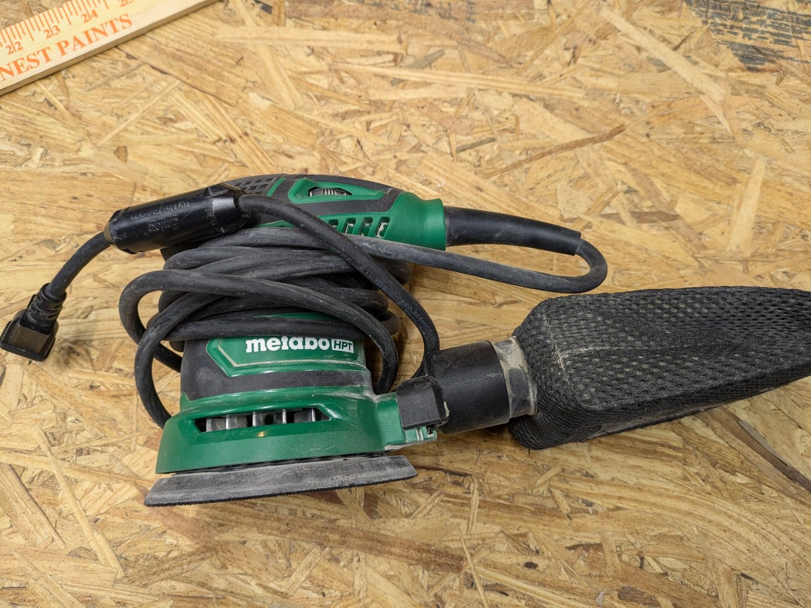 Metabo HPT 5-Inch Random Orbit Finishing Sander, Variable Speed, Palm-Style Comfort Grip, 230W 2.8 Amp Motor, 9,000-13,000 RPM (SV13YST) customer photo 1