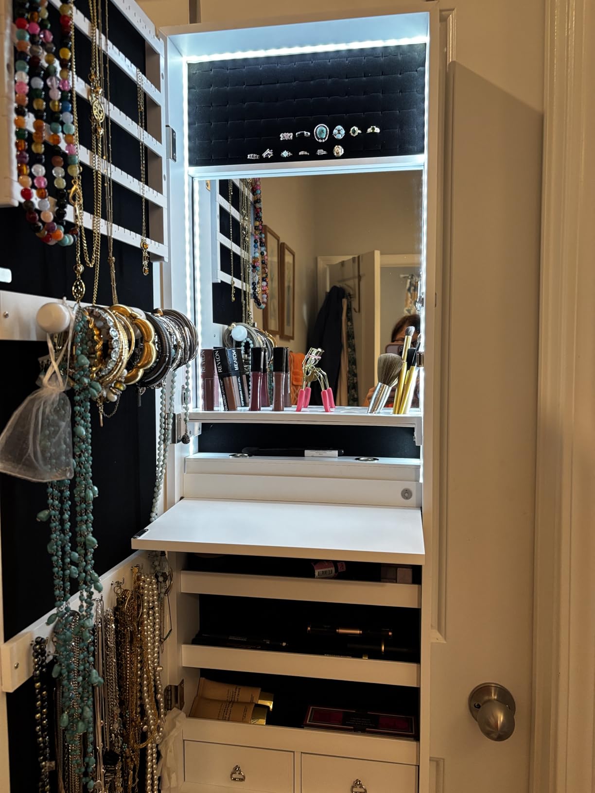 Best Choice Products LED Mirror Jewelry Cabinet, Tall Lockable Wall or Door Mounted Jewelry Armoire Organizer with Mirror, 2 Drawers, Lock, Cosmetic Tray, Shelves - White customer photo 2