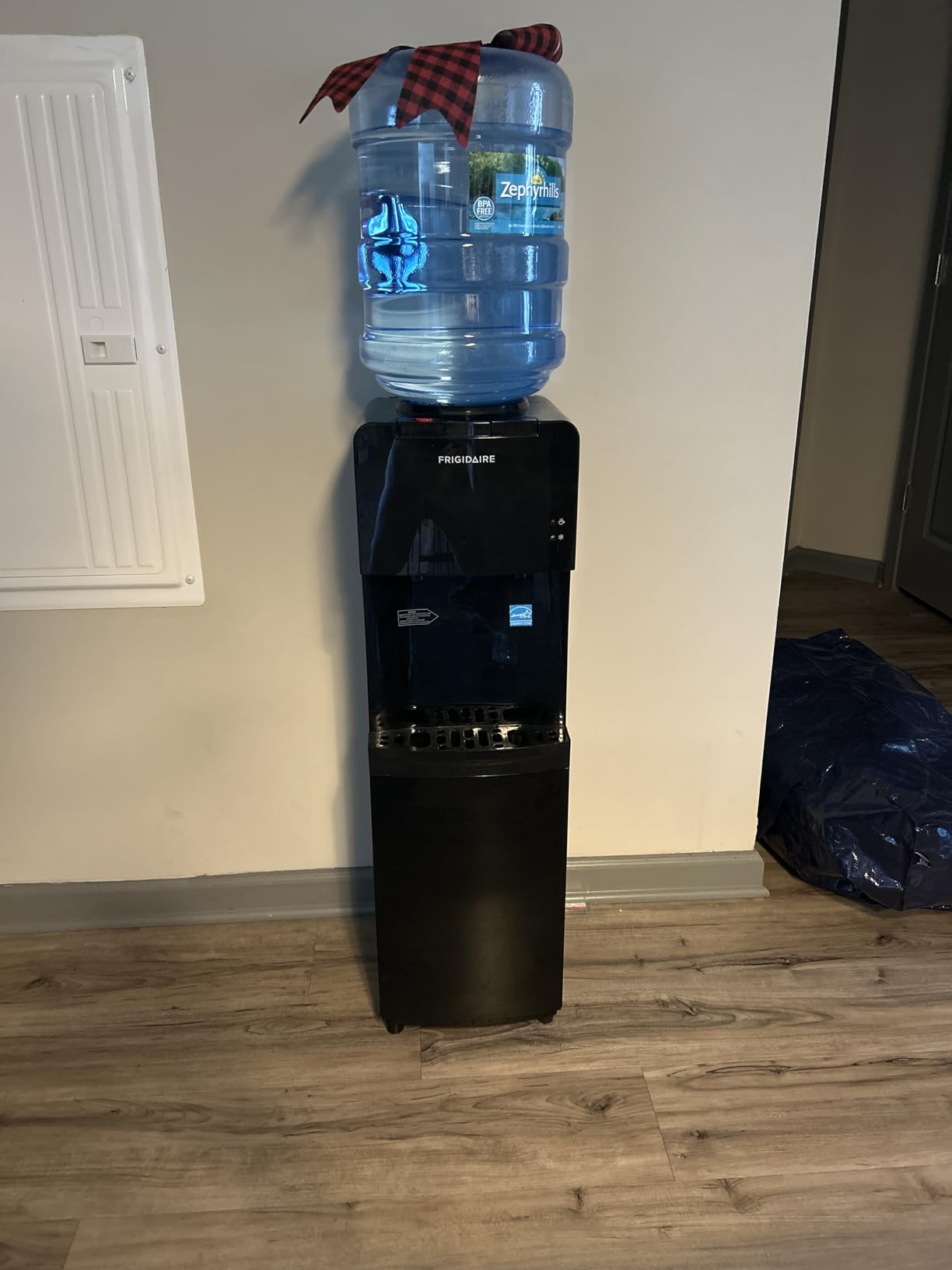 Frigidaire EFWC498, Top Load Hot & Cold Water Cooler Dispenser for Home, Garage, Dorm, RV & Cottage, 3 and 5 Gallon Bottles, 11