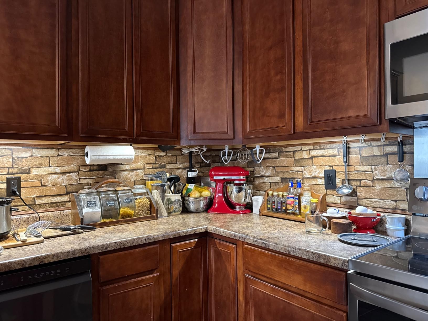 Value Bundle Artisan Series 5 Quart Tilt-Head Stand Mixer with Included Flex Edge Beater, KSM150FECU, Contour Silver customer photo 1